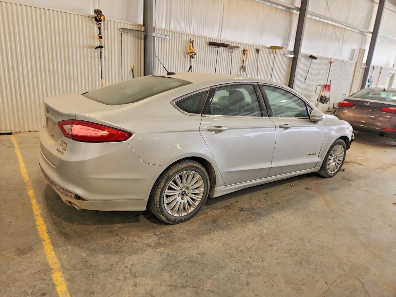 2014 Ford Fusion Hybrid Silver vin: 3FA6P0LUXER247494