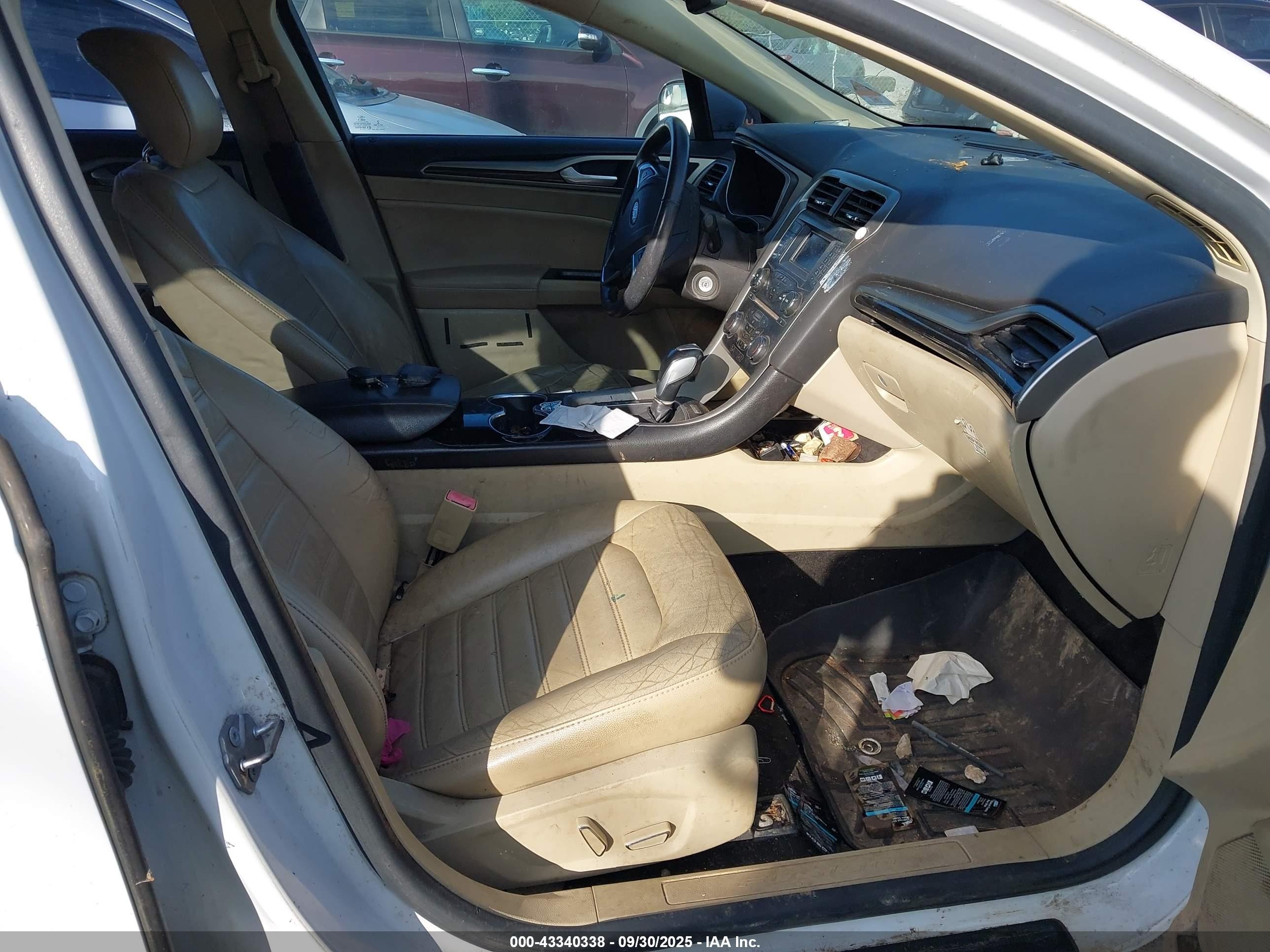 2014 Ford Fusion Hybrid Se White vin: 3FA6P0LUXER301733
