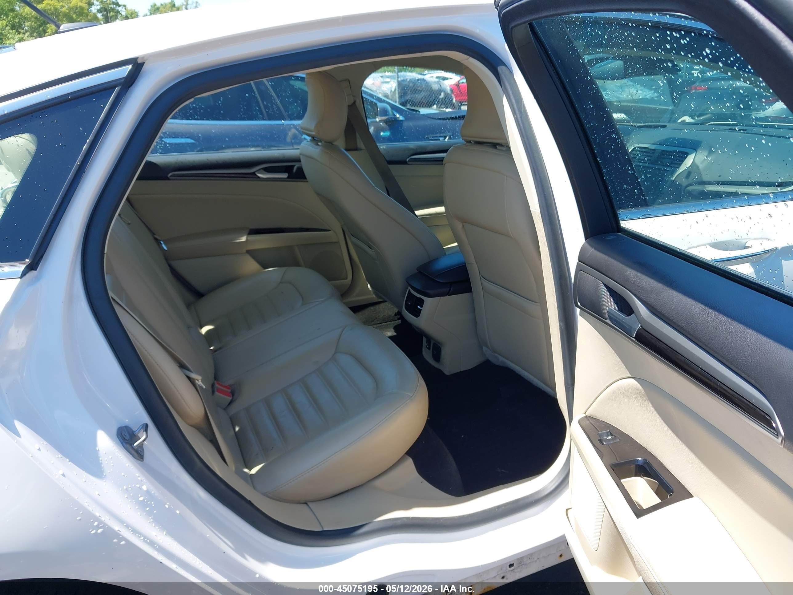2015 Ford Fusion Hybrid Se White vin: 3FA6P0LUXFR167467