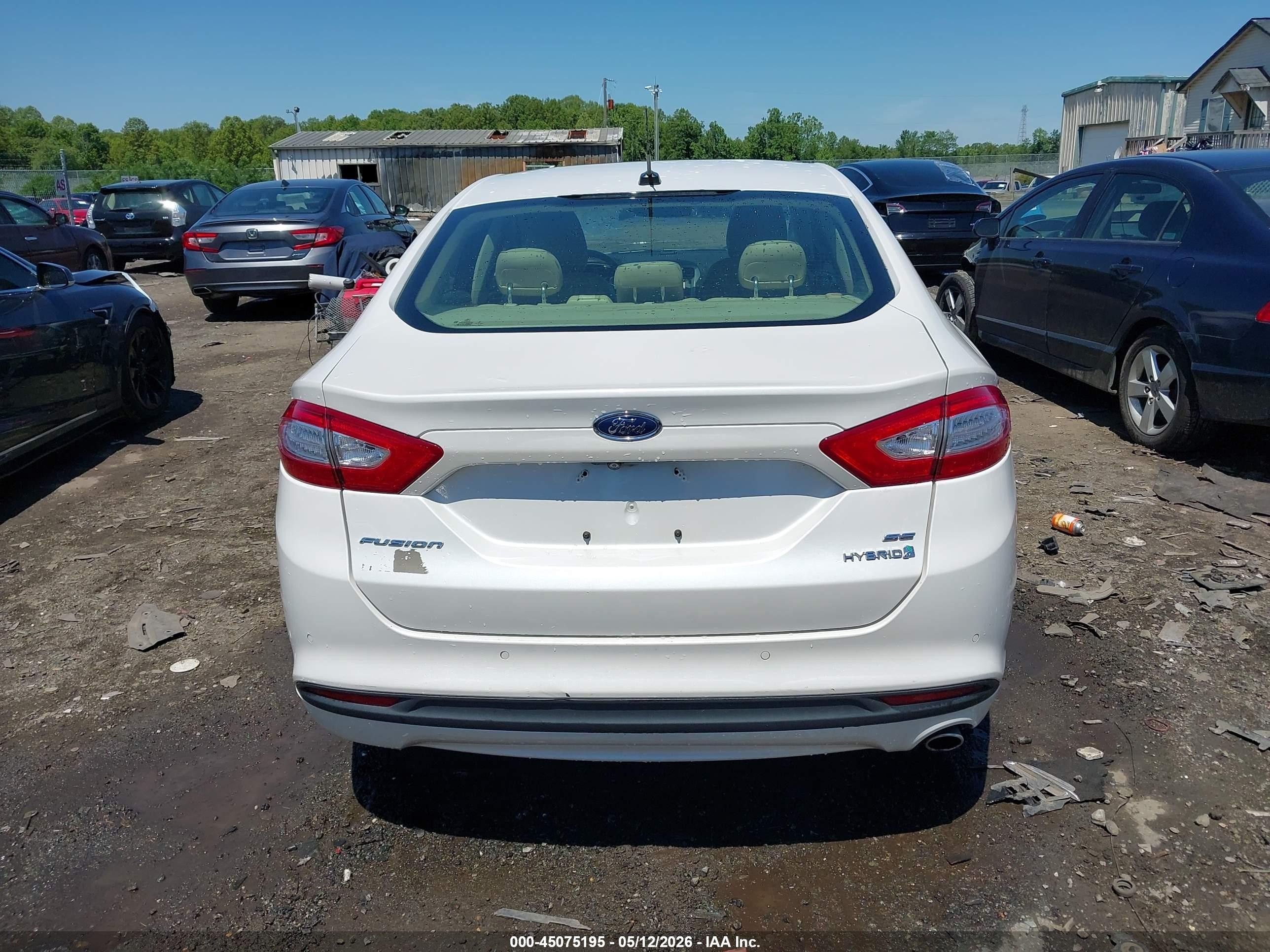2015 Ford Fusion Hybrid Se White vin: 3FA6P0LUXFR167467