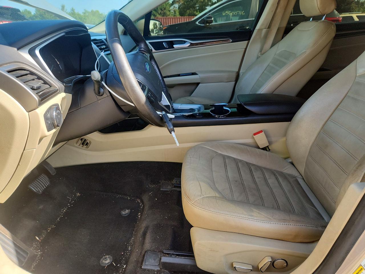 2015 Ford Fusion Se Hybrid Beige vin: 3FA6P0LUXFR178842