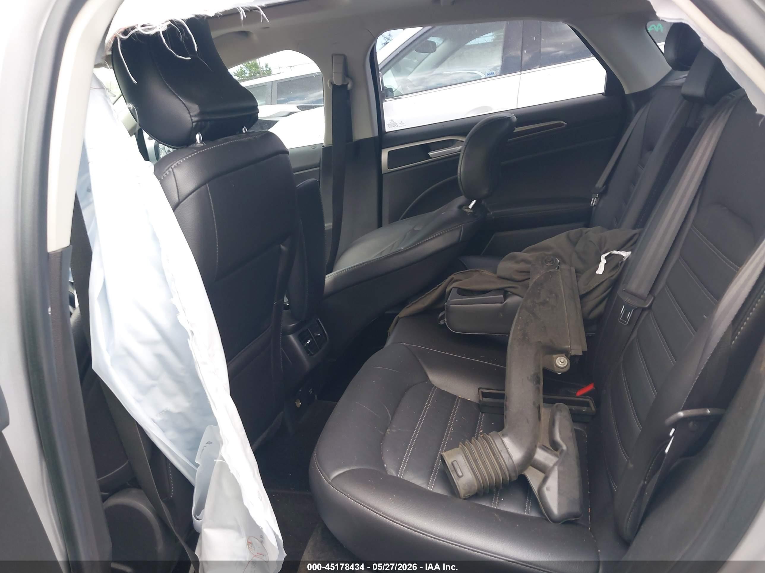 2015 Ford Fusion Hybrid Se Серебряный vin: 3FA6P0LUXFR199965