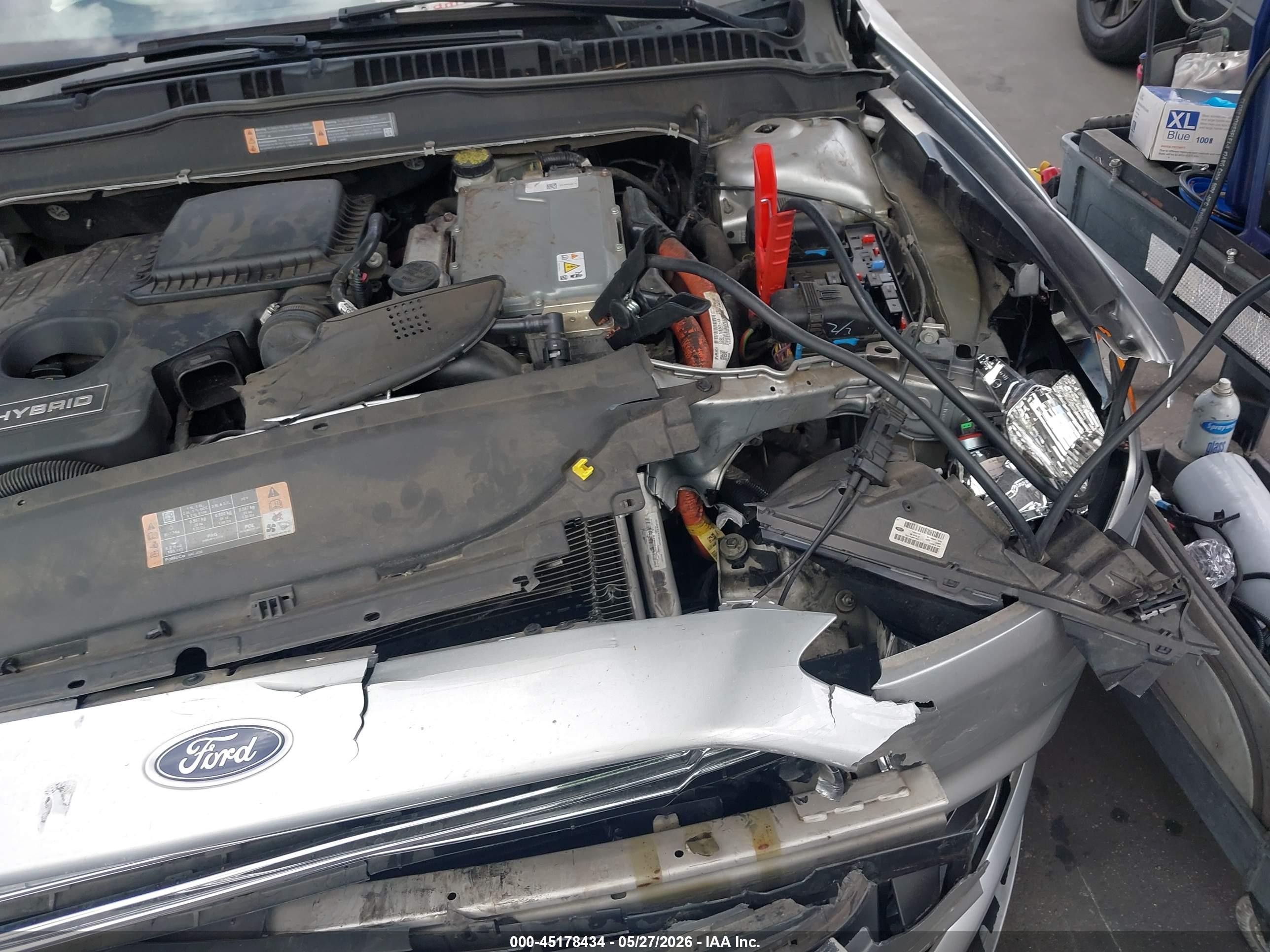 2015 Ford Fusion Hybrid Se Серебряный vin: 3FA6P0LUXFR199965