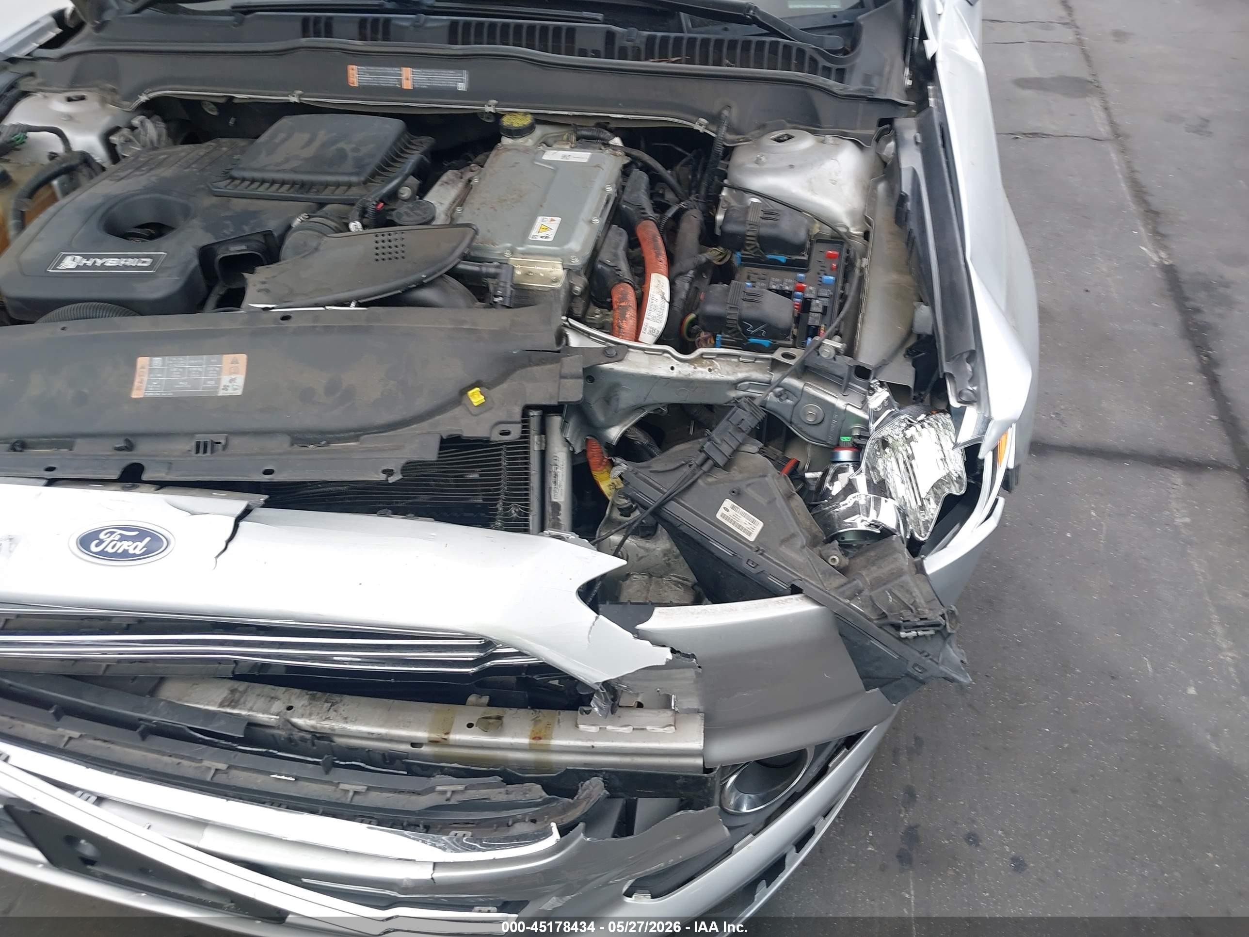 2015 Ford Fusion Hybrid Se Серебряный vin: 3FA6P0LUXFR199965