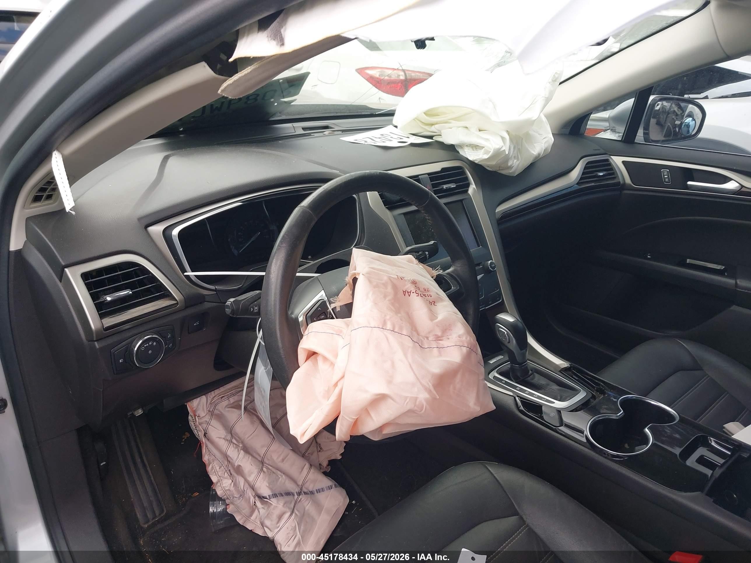 2015 Ford Fusion Hybrid Se Серебряный vin: 3FA6P0LUXFR199965