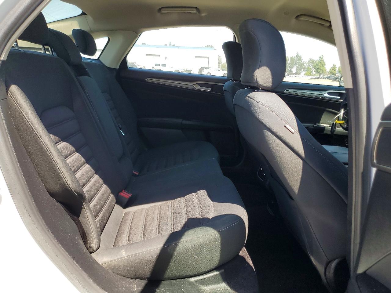 2017 Ford Fusion Se Hybrid Белый vin: 3FA6P0LUXHR355327