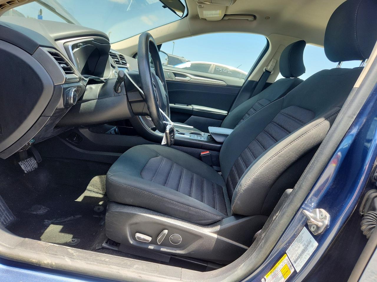 2018 Ford Fusion Se Hybrid Blue vin: 3FA6P0LUXJR204509