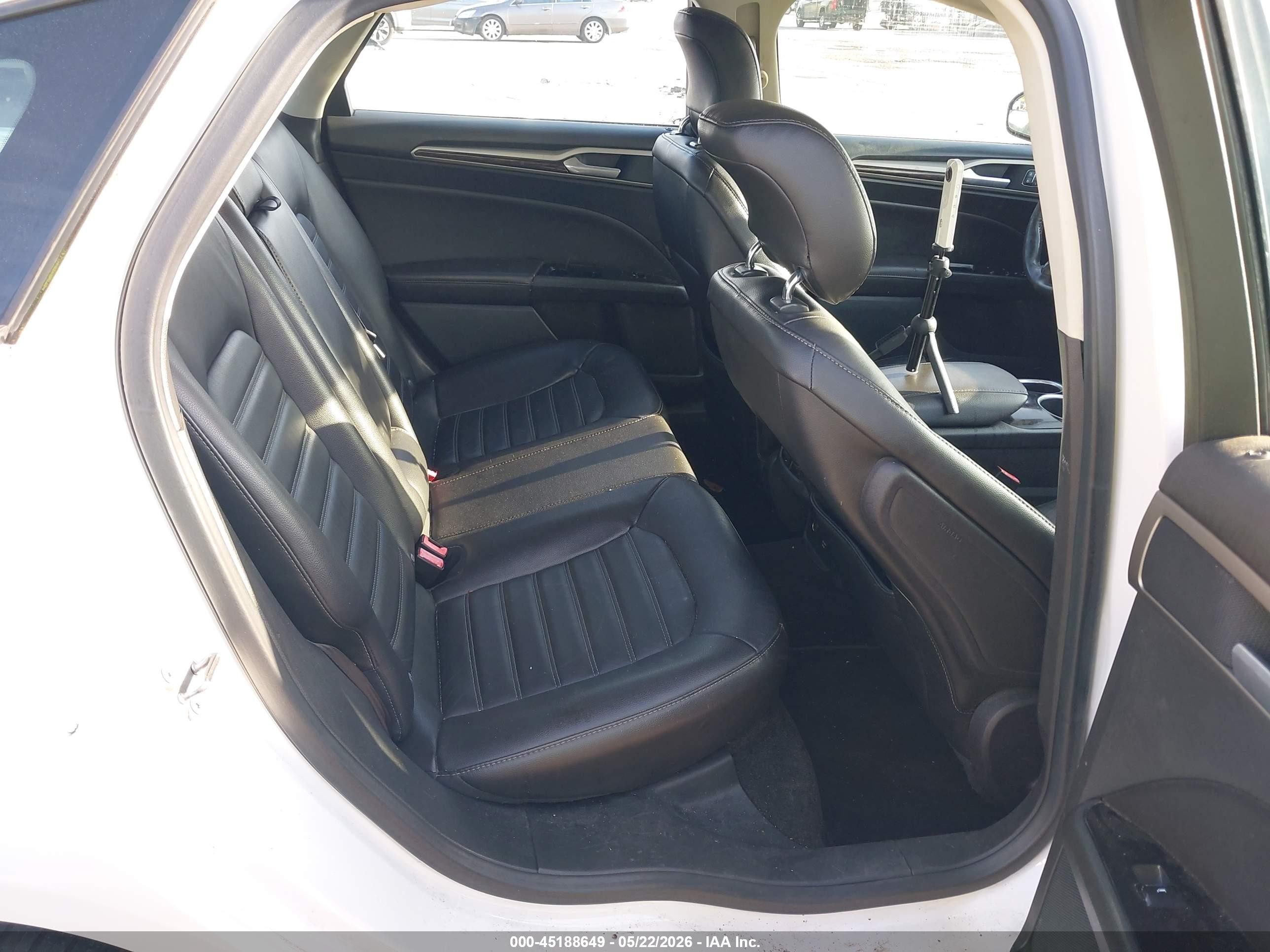 2013 Ford Fusion Energi Se Luxury White vin: 3FA6P0PU0DR233144