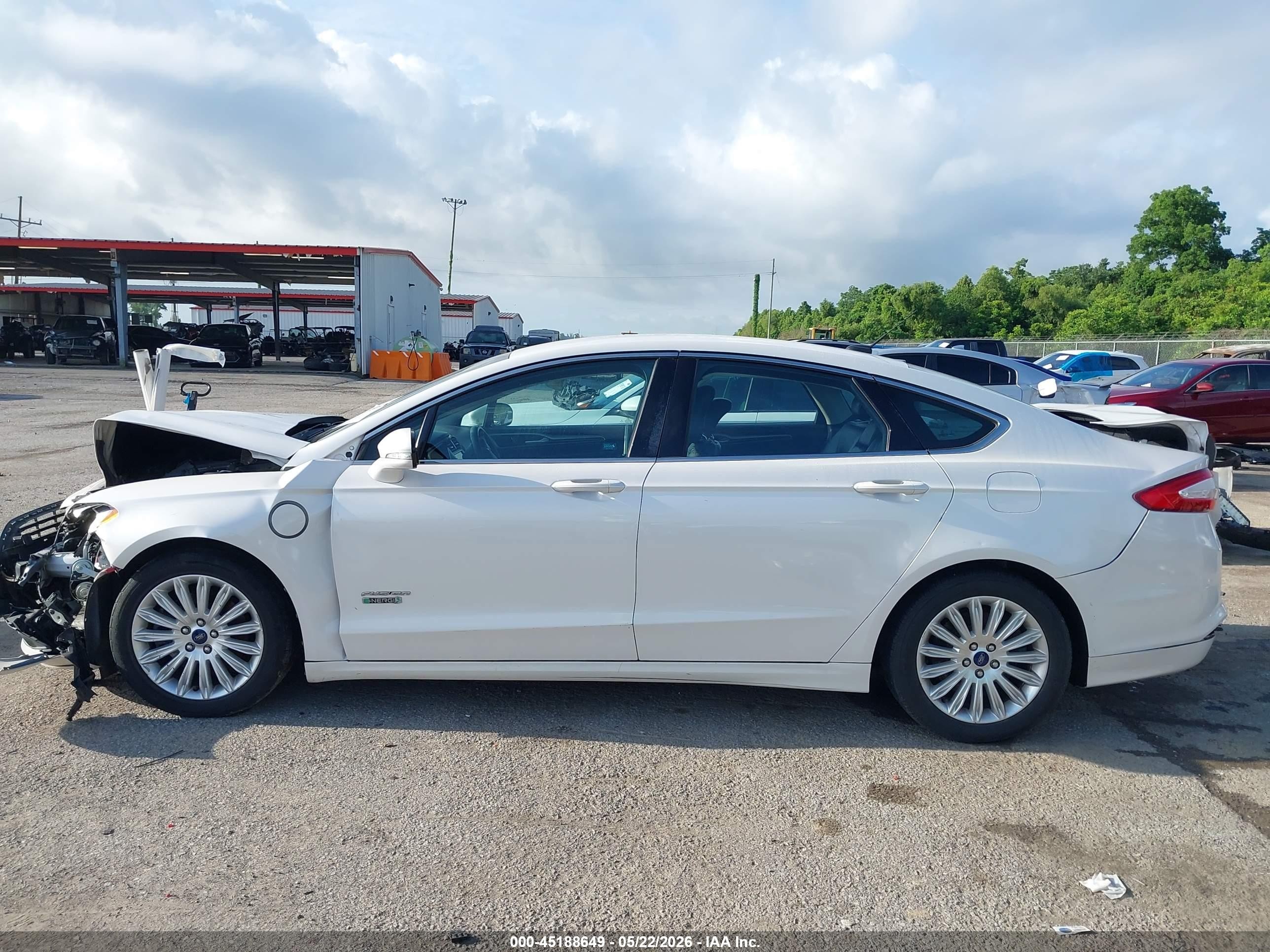 2013 Ford Fusion Energi Se Luxury White vin: 3FA6P0PU0DR233144