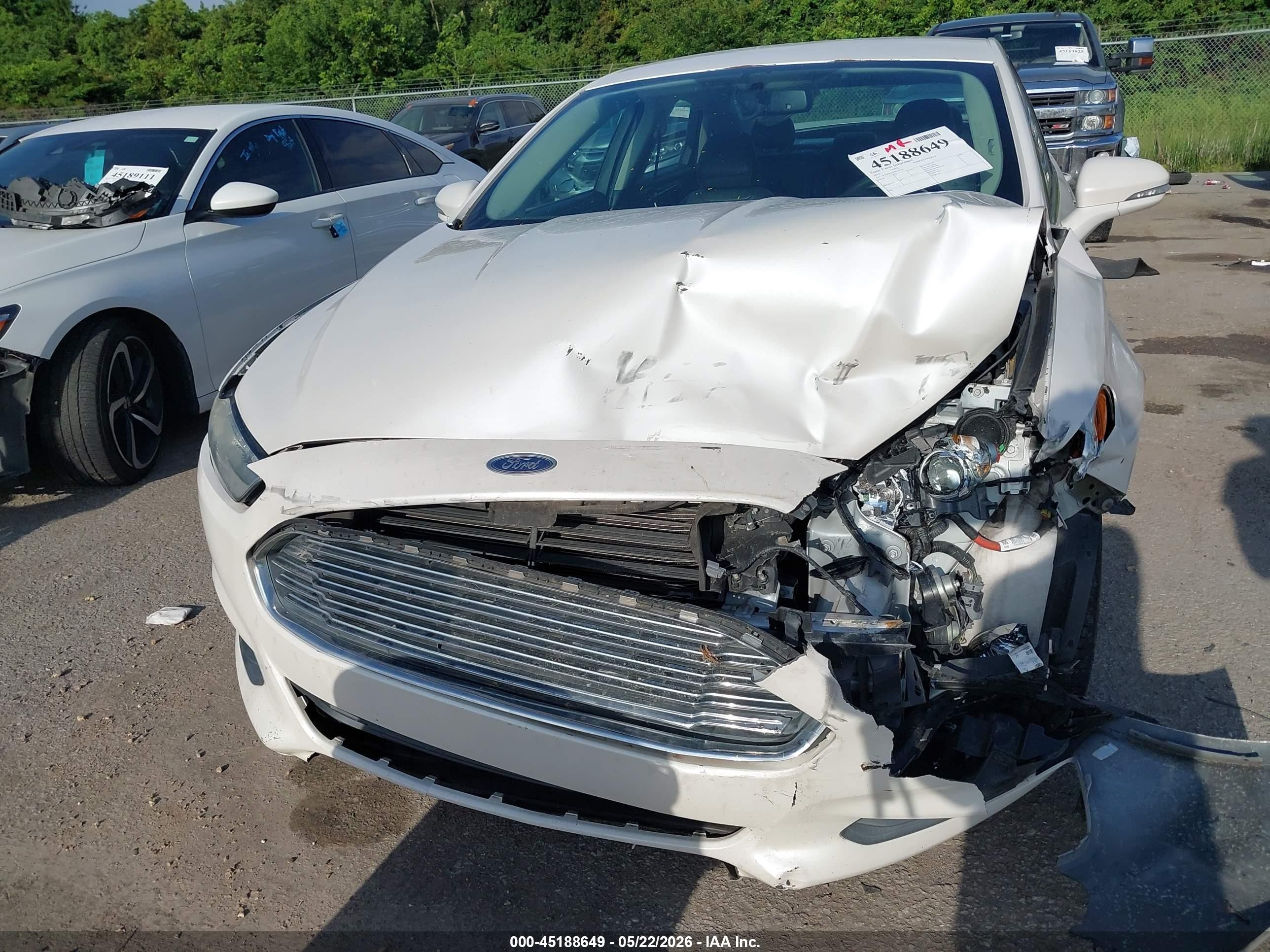 2013 Ford Fusion Energi Se Luxury White vin: 3FA6P0PU0DR233144