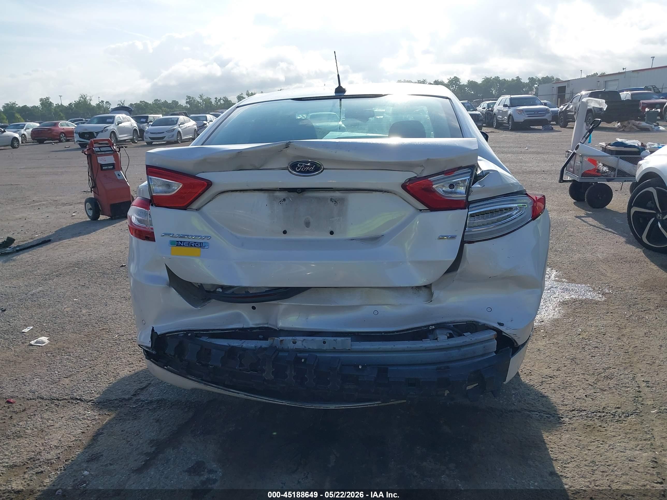 2013 Ford Fusion Energi Se Luxury White vin: 3FA6P0PU0DR233144