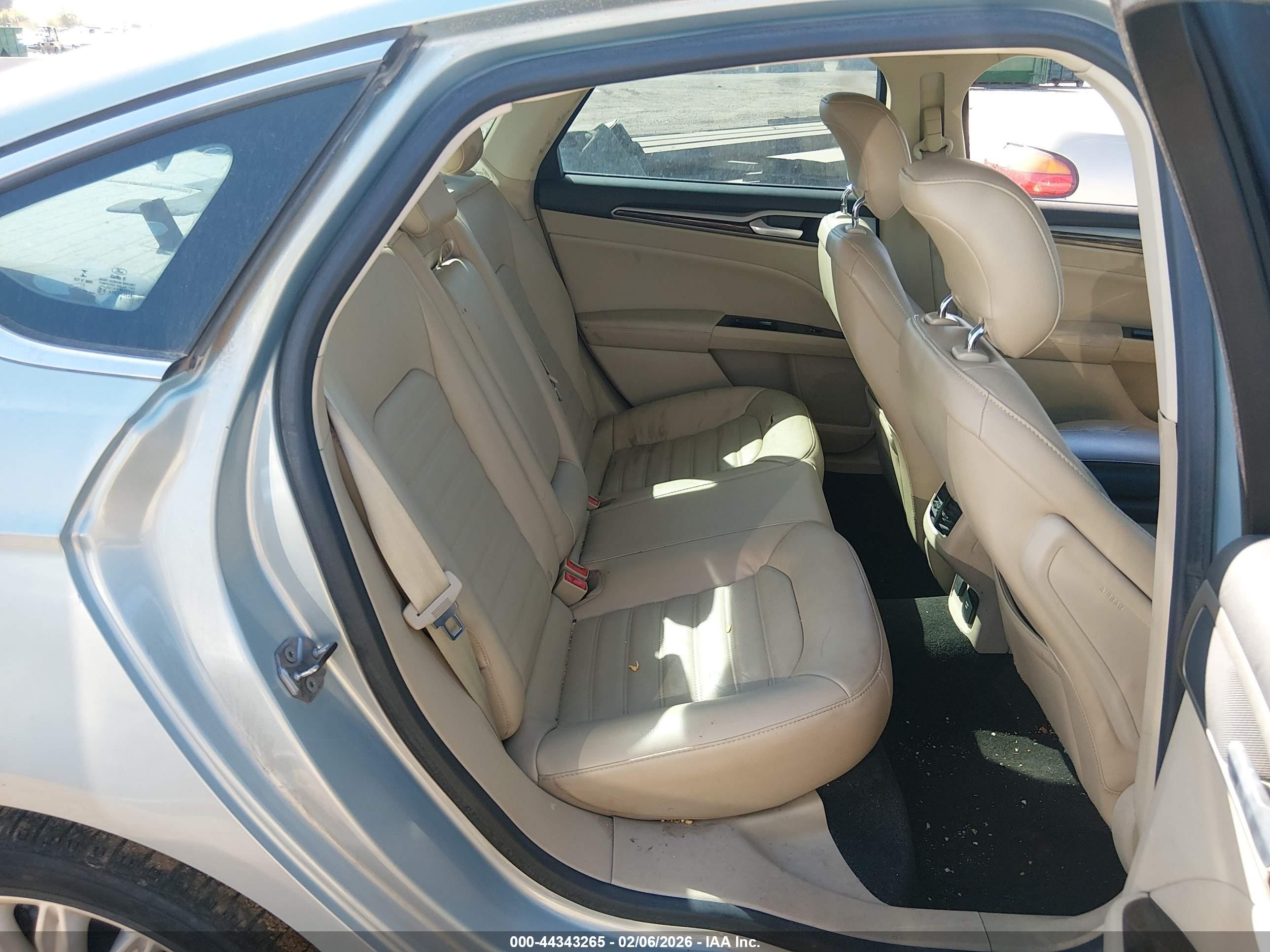 2013 Ford Fusion Energi Se Luxury Teal vin: 3FA6P0PU0DR373758
