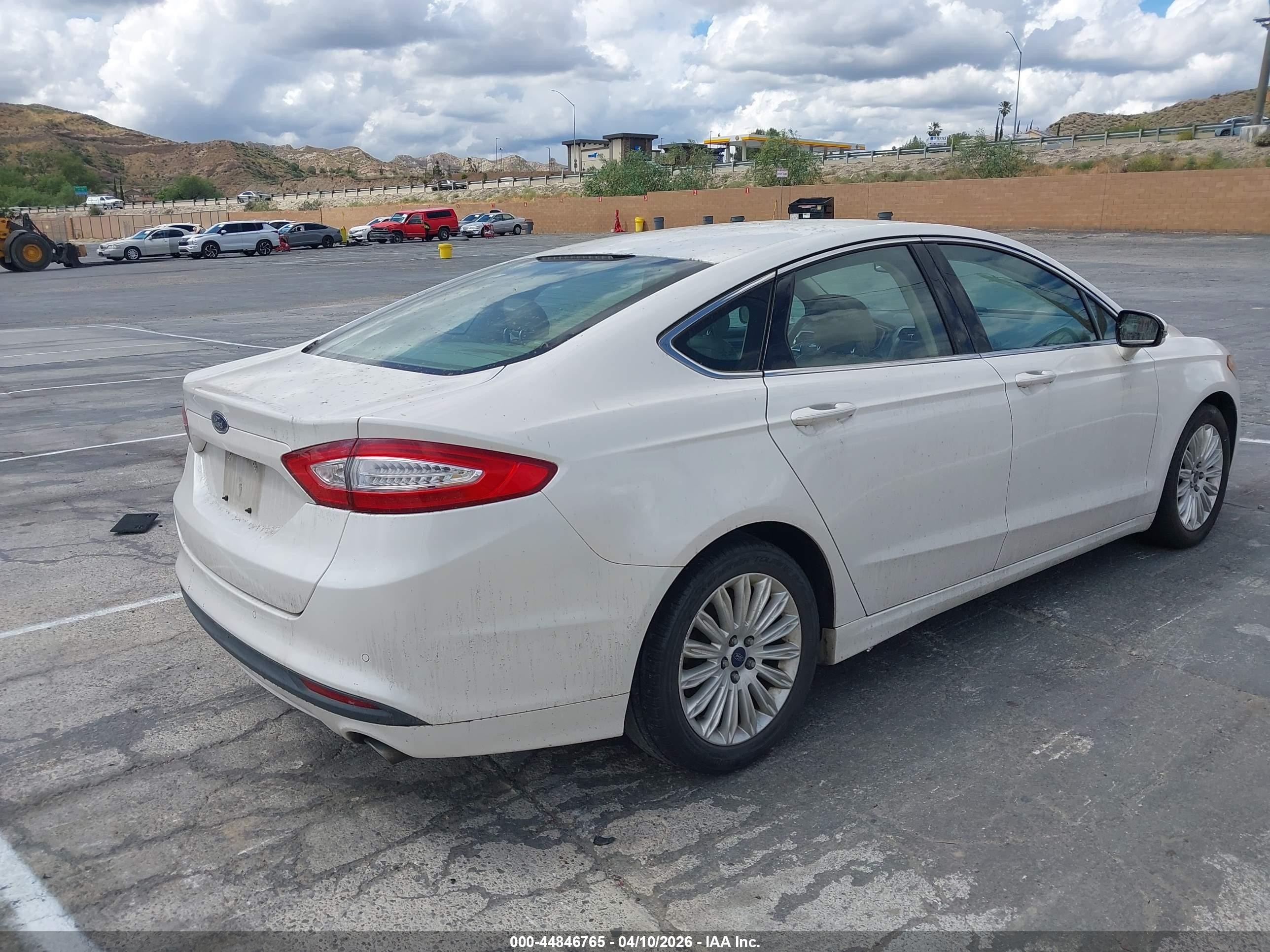 2013 Ford Fusion Energi Se Luxury White vin: 3FA6P0PU0DR373792