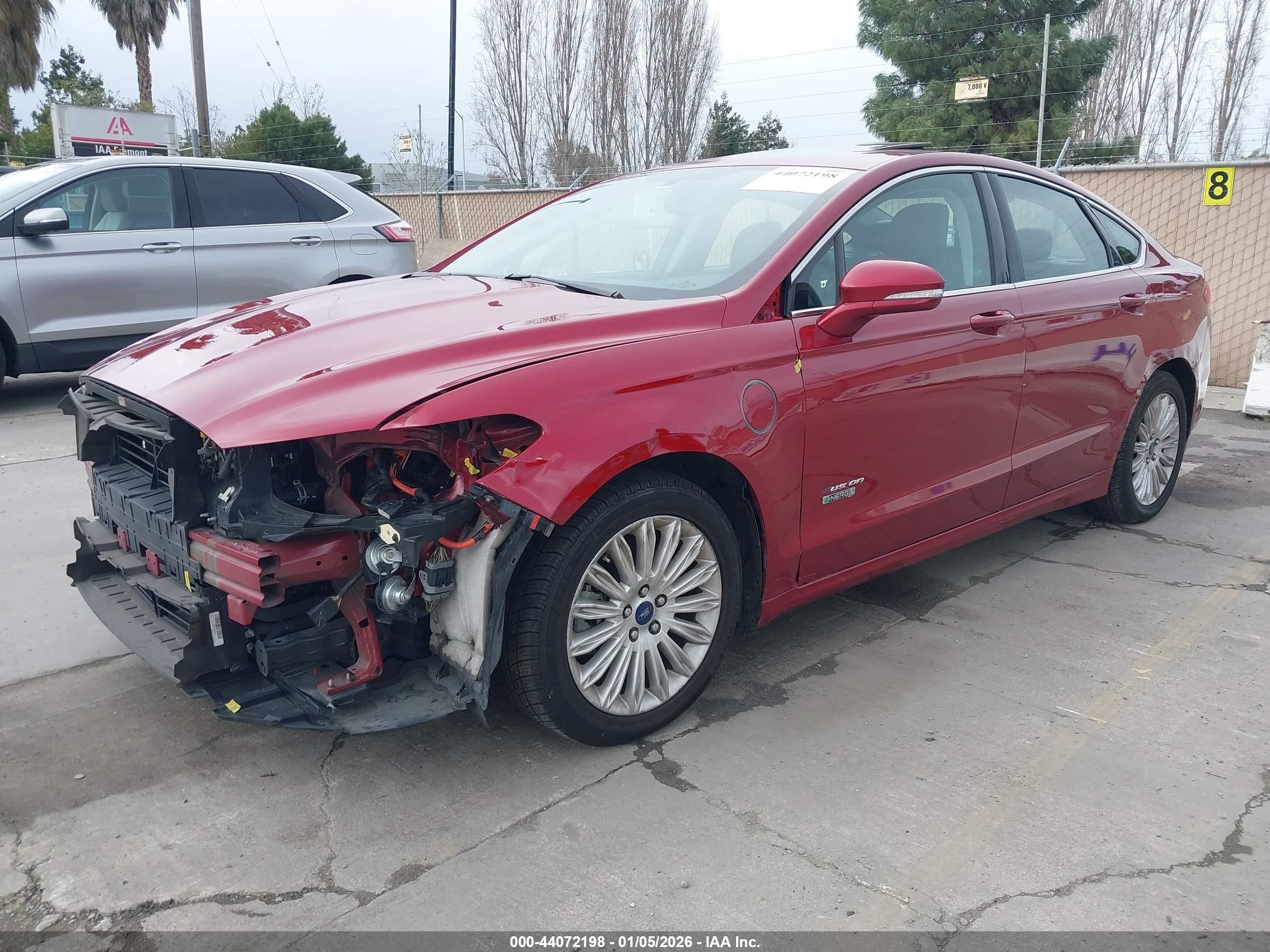 2013 Ford Fusion Energi Se Luxury Red vin: 3FA6P0PU0DR386803