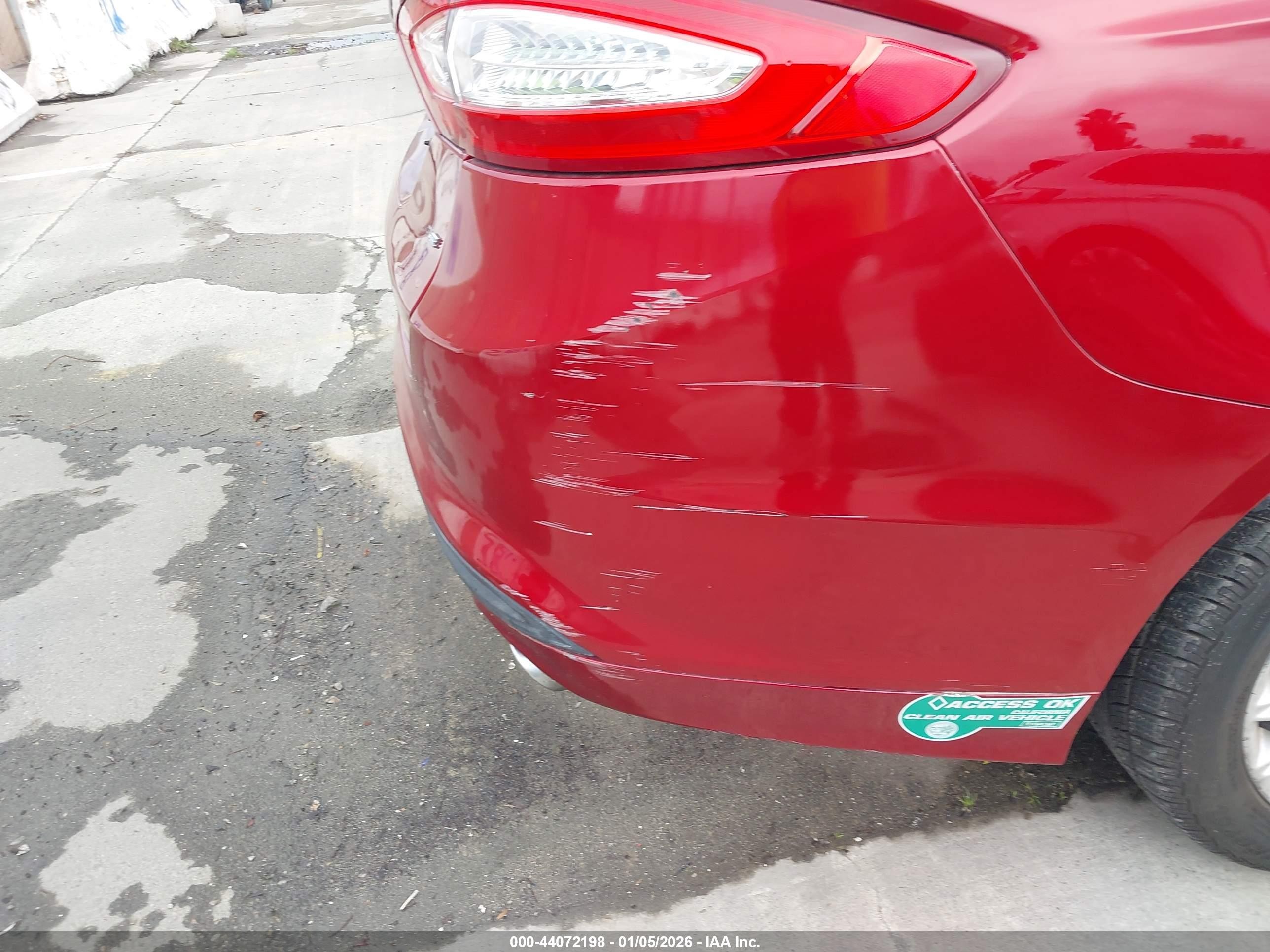 2013 Ford Fusion Energi Se Luxury Red vin: 3FA6P0PU0DR386803