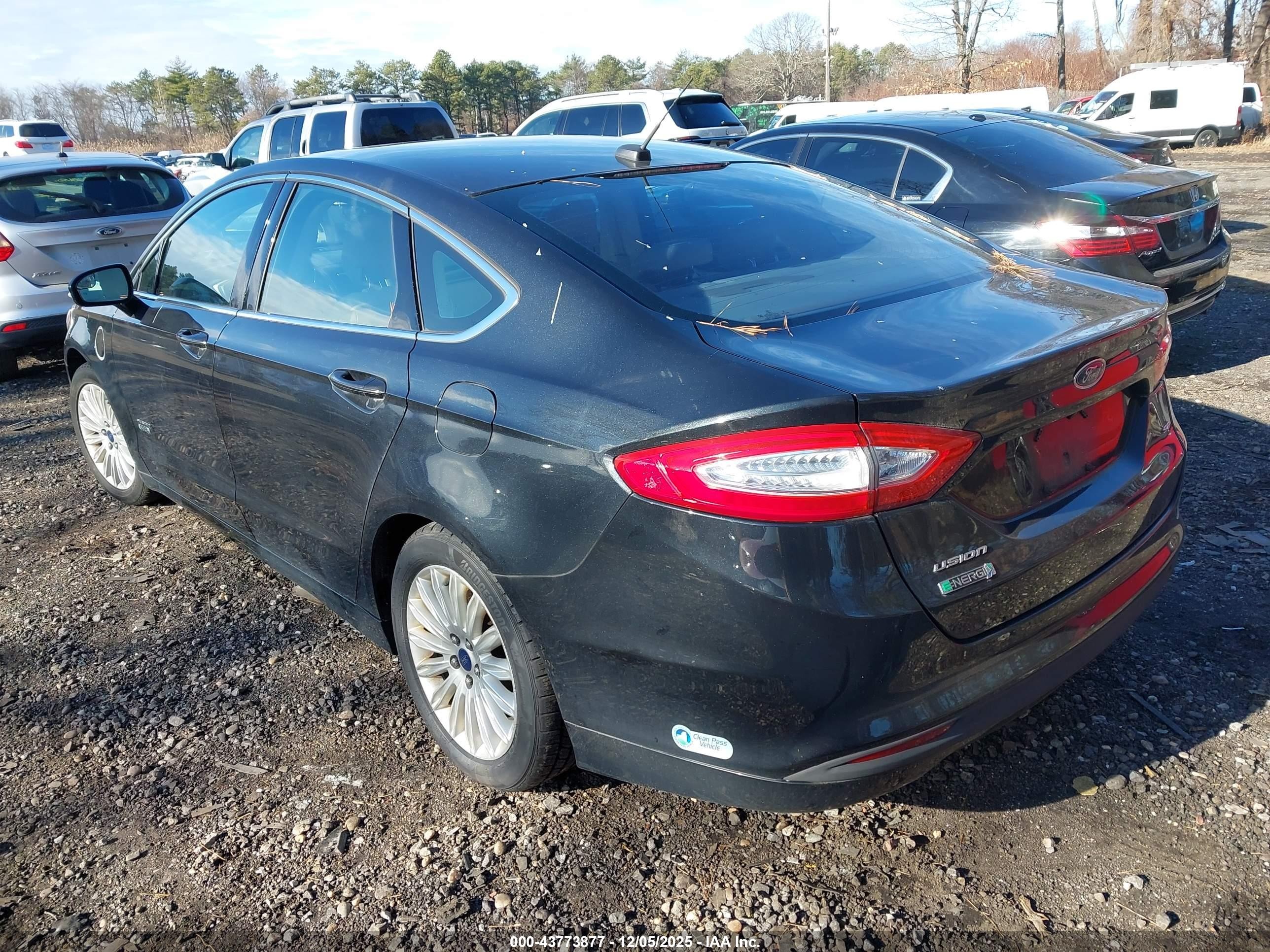 2013 Ford Fusion Energi Se Luxury Black vin: 3FA6P0PU1DR270638