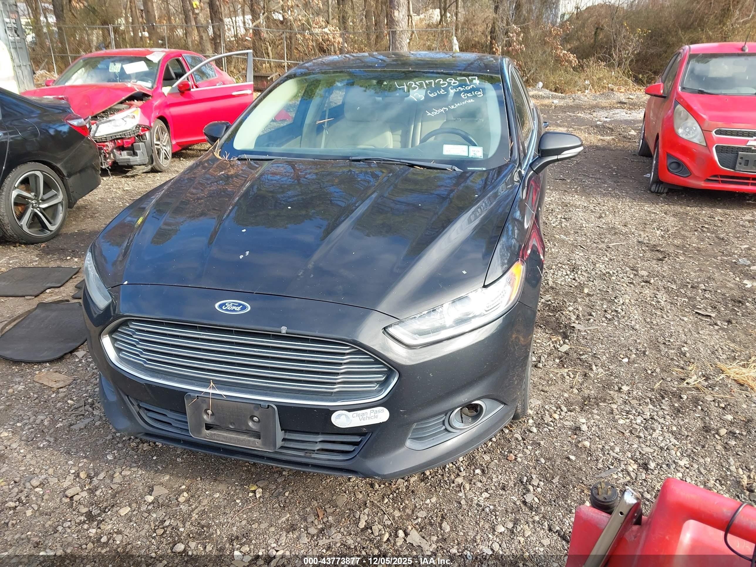 2013 Ford Fusion Energi Se Luxury Black vin: 3FA6P0PU1DR270638