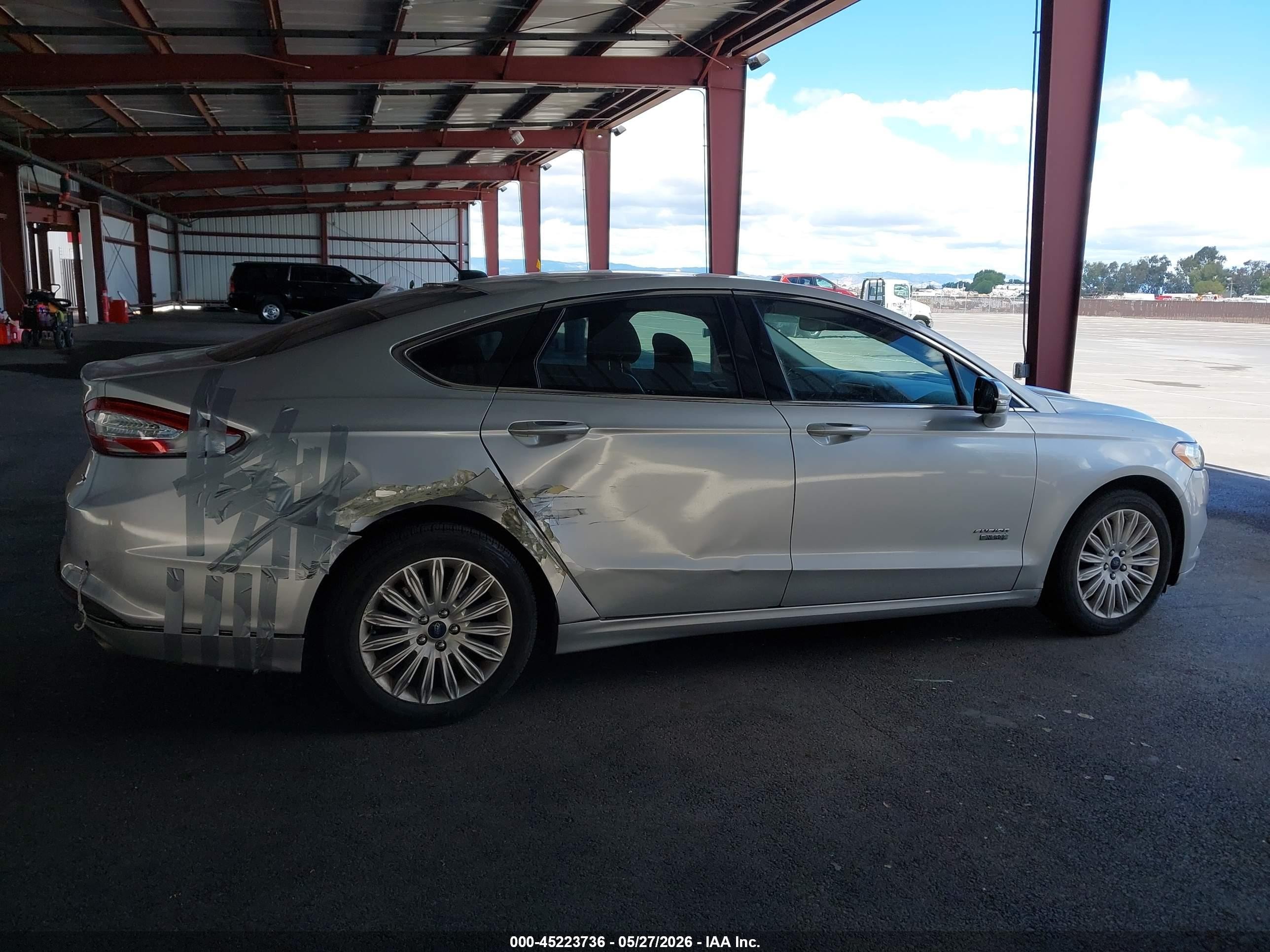 2013 Ford Fusion Energi Se Luxury Silver vin: 3FA6P0PU1DR332457