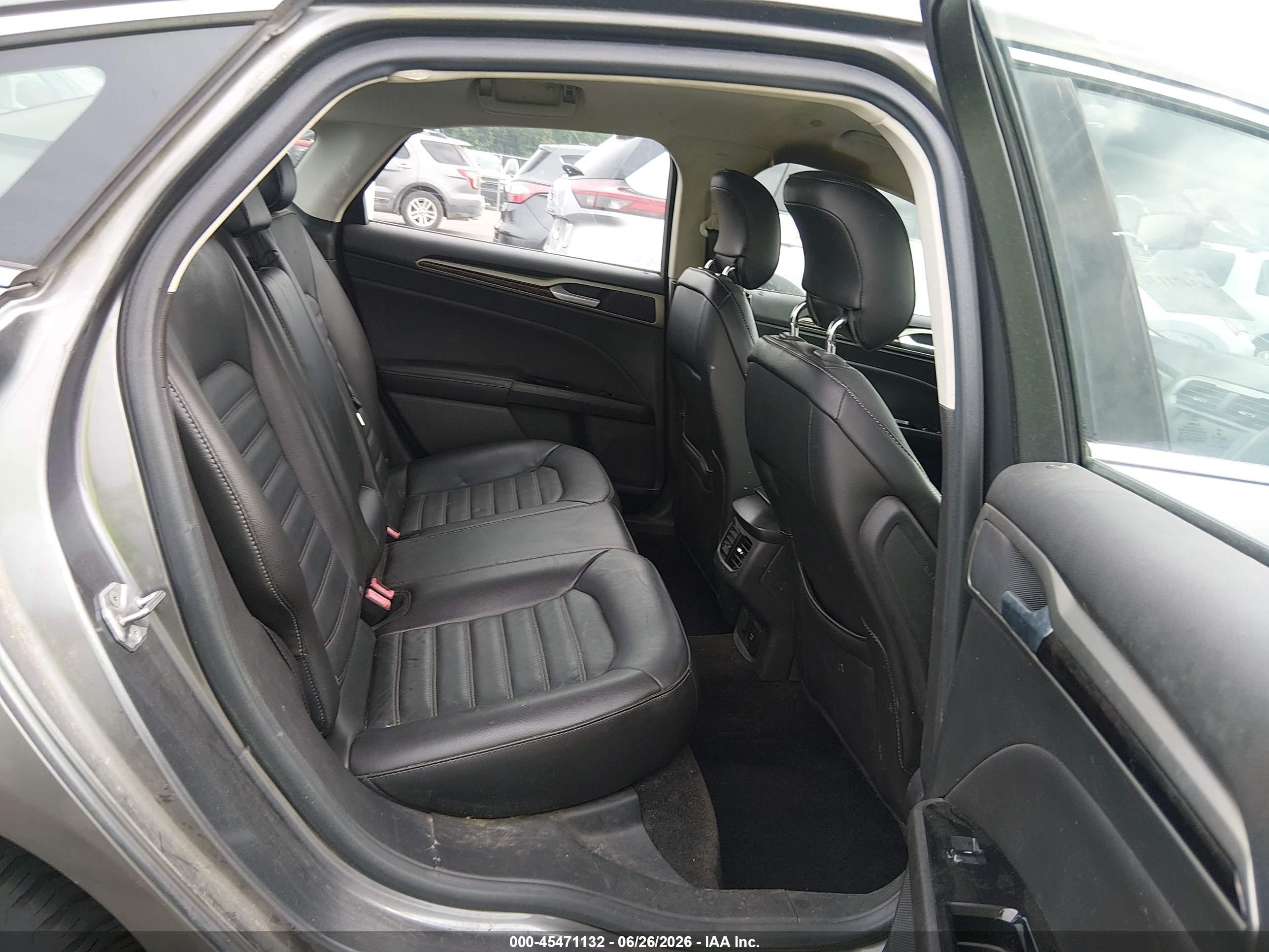 2014 Ford Fusion Energi Se Luxury Silver vin: 3FA6P0PU1ER107098