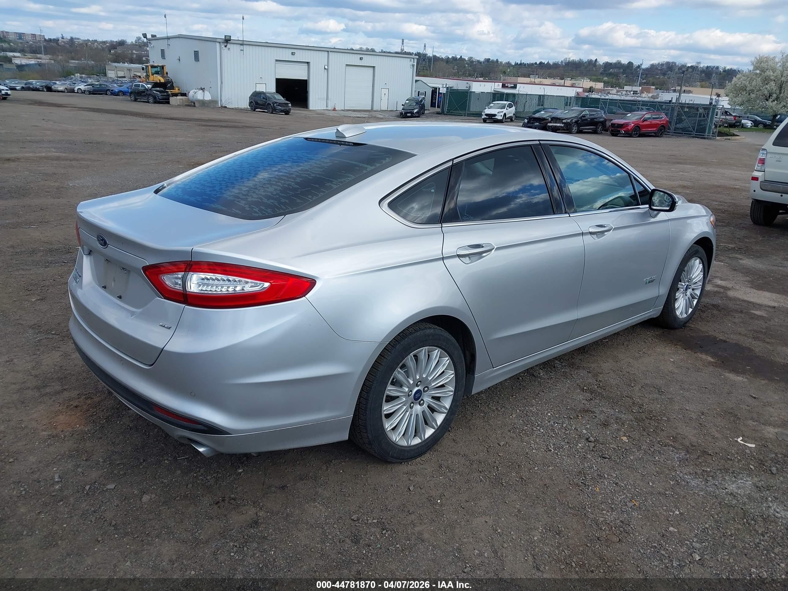 2014 Ford Fusion Energi Se Luxury Silver vin: 3FA6P0PU2ER274487