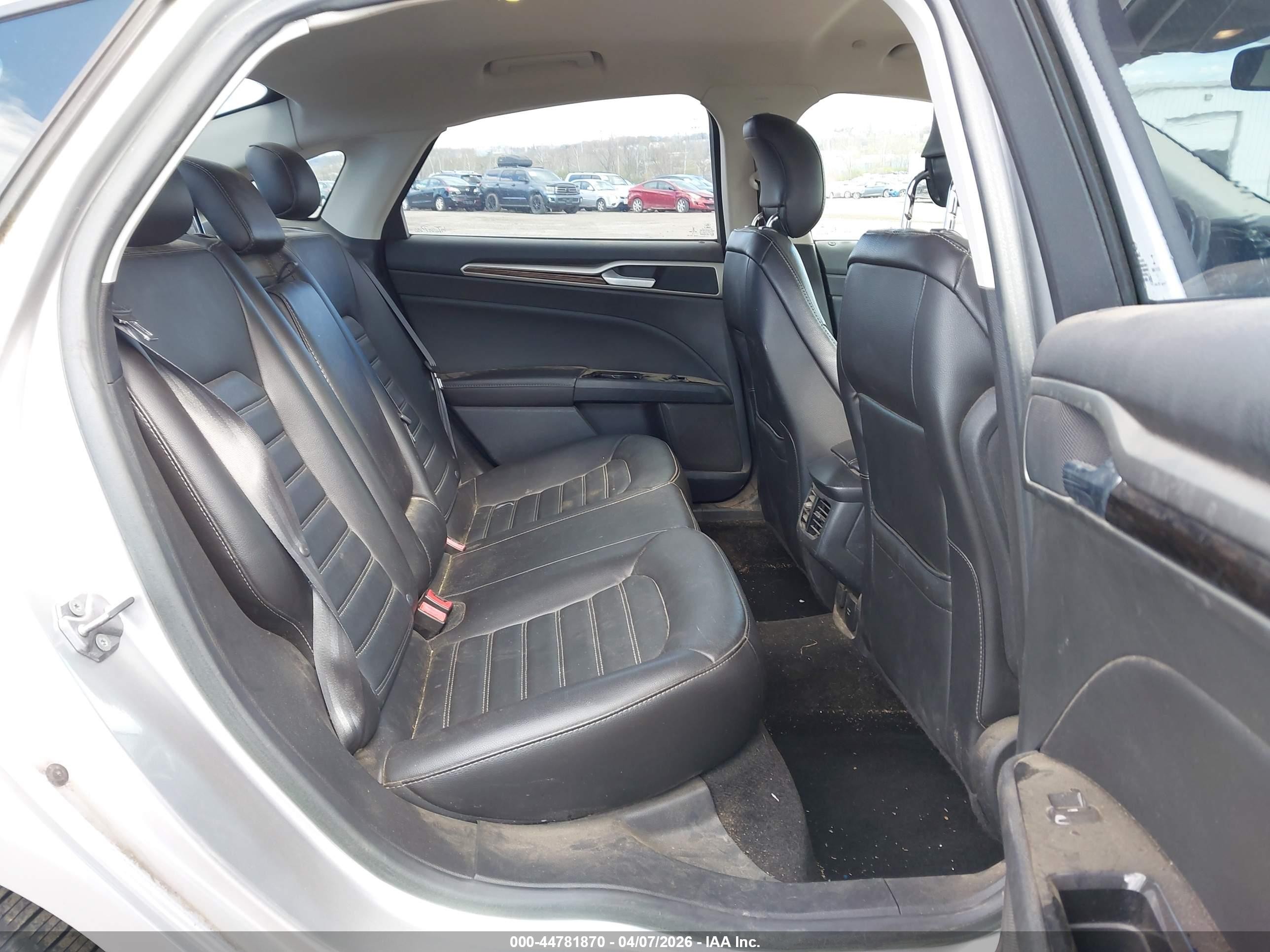 2014 Ford Fusion Energi Se Luxury Silver vin: 3FA6P0PU2ER274487