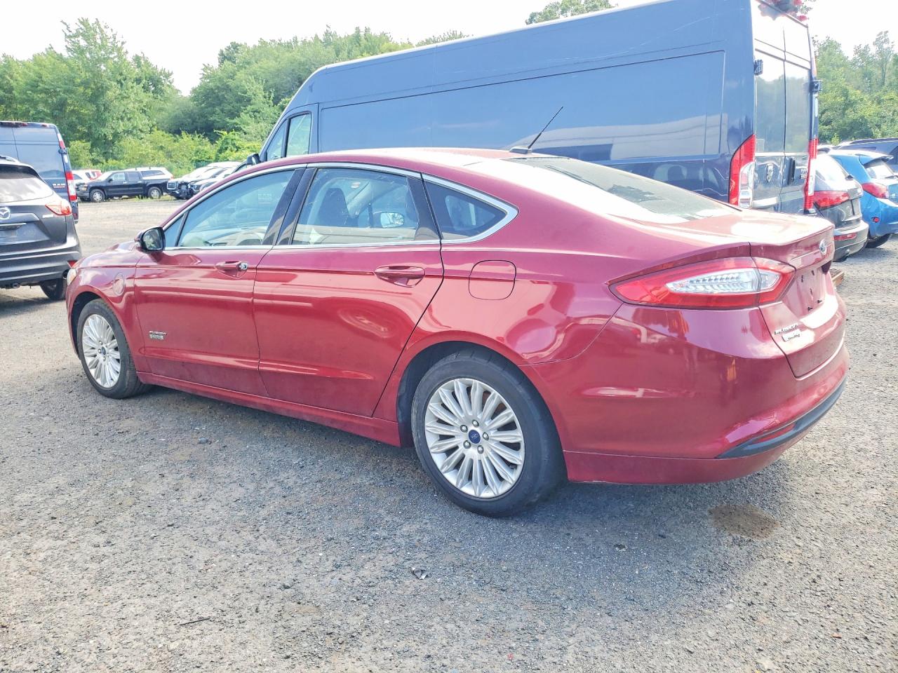2014 Ford Fusion Se Phev Red vin: 3FA6P0PU2ER382625
