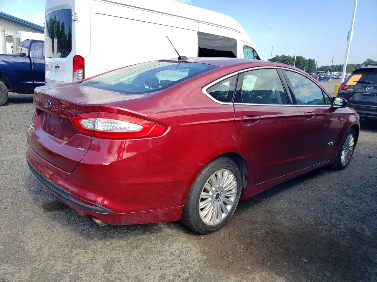 2014 Ford Fusion Se Phev Red vin: 3FA6P0PU2ER382625
