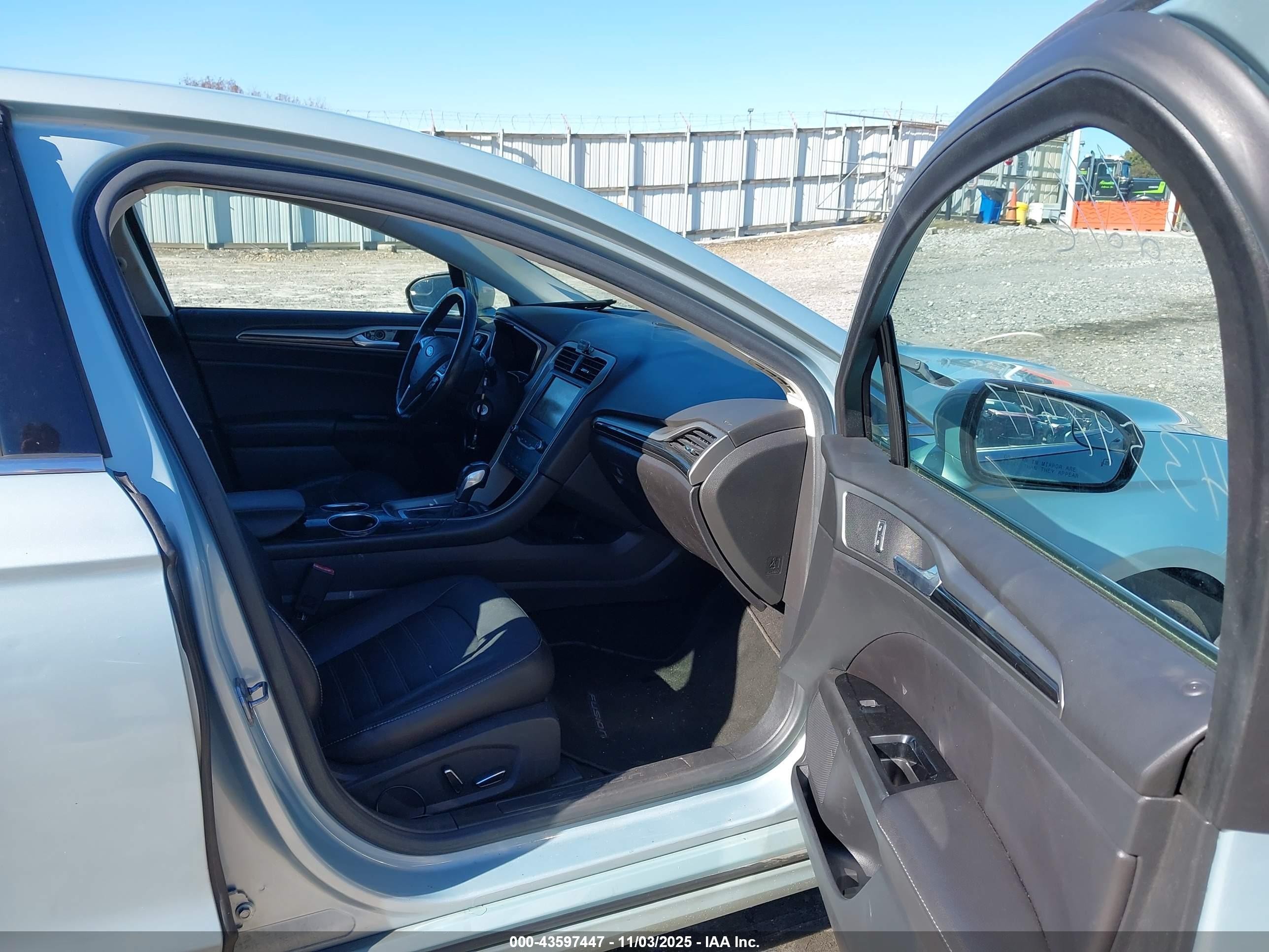 2013 Ford Fusion Energi Se Luxury Green vin: 3FA6P0PU3DR252237