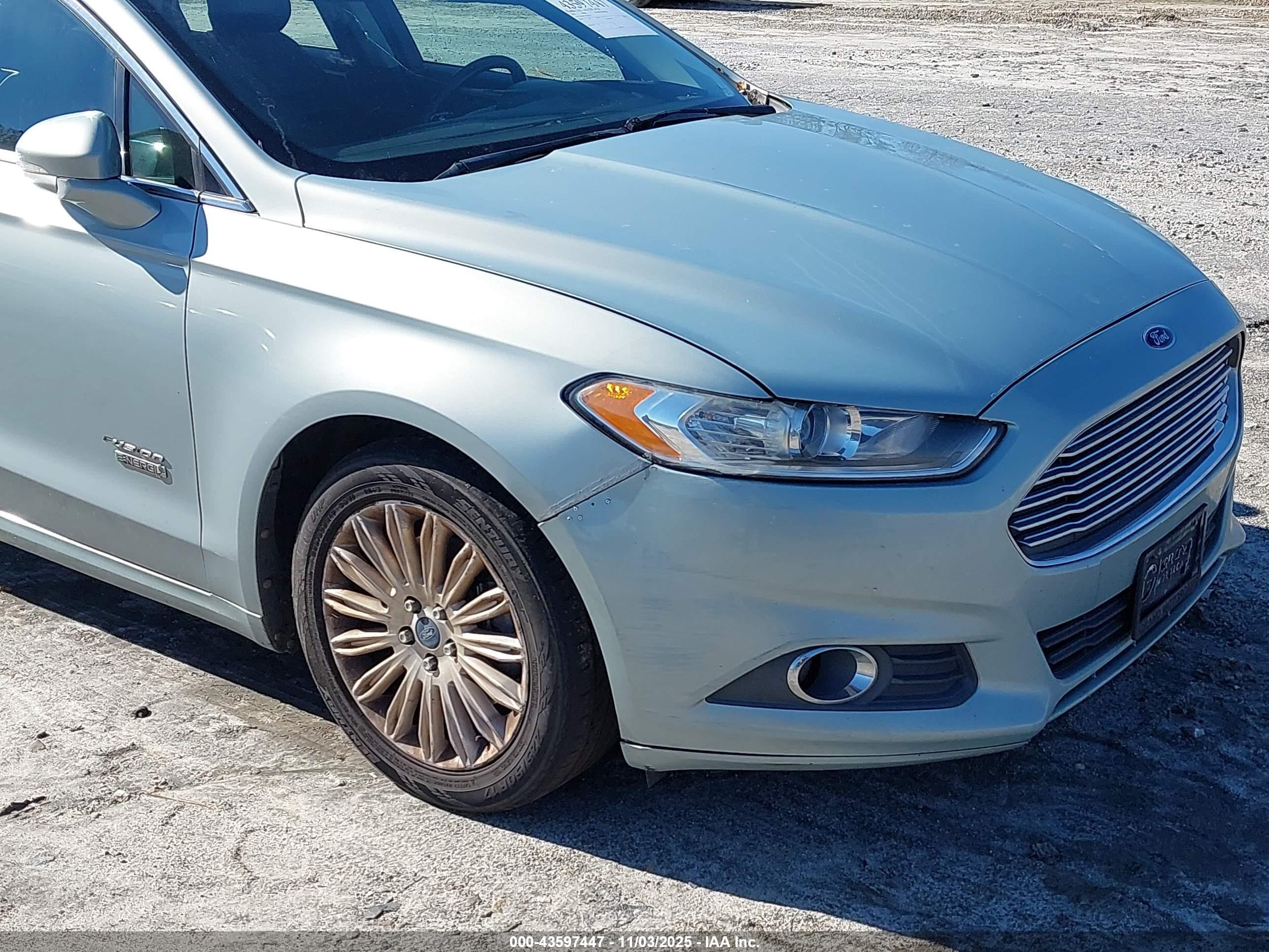 2013 Ford Fusion Energi Se Luxury Green vin: 3FA6P0PU3DR252237