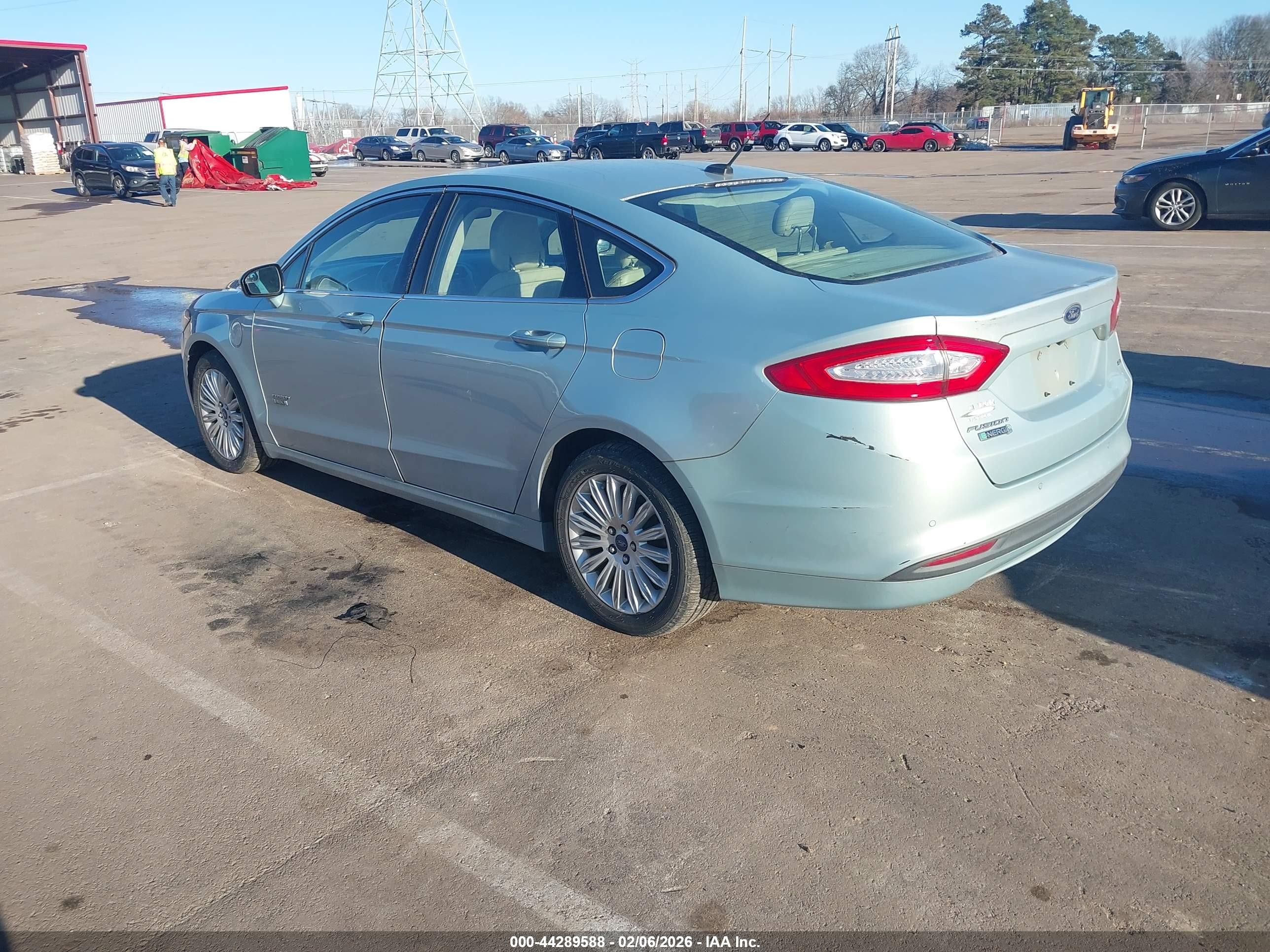 2013 Ford Fusion Energi Se Luxury Green vin: 3FA6P0PU3DR351320