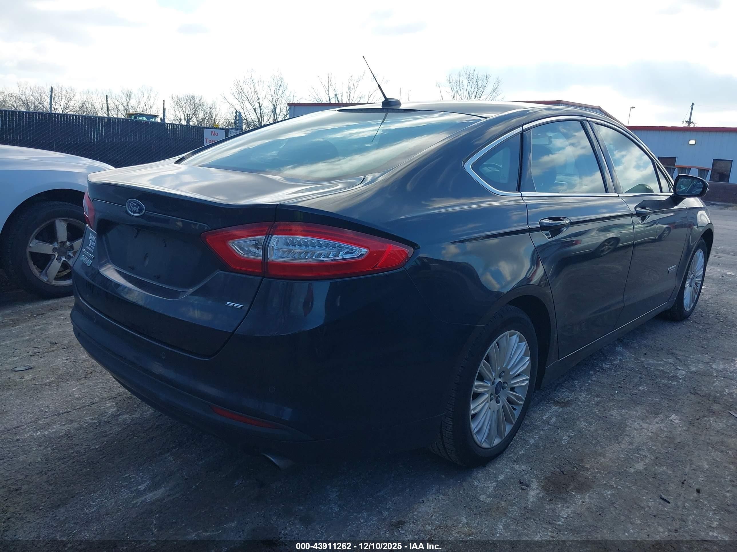 2015 Ford Fusion Energi Se Luxury Black vin: 3FA6P0PU3FR144574