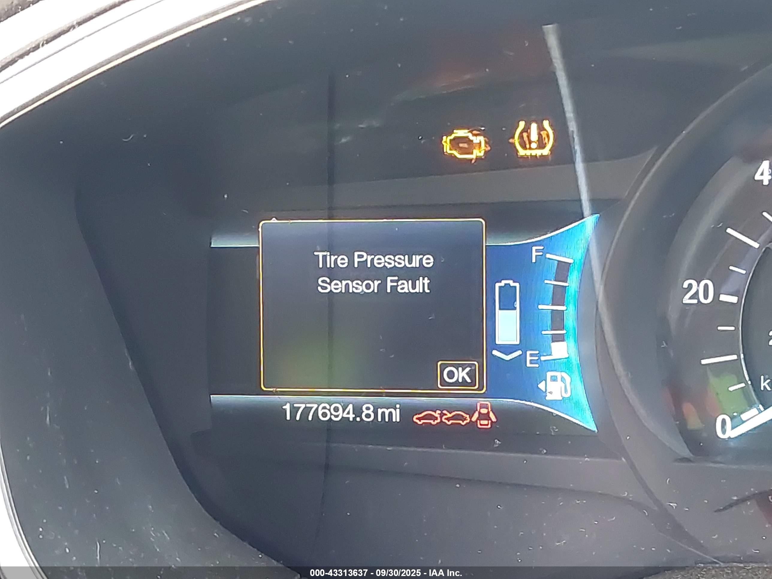 2015 Ford Fusion Energi Se Luxury Черный vin: 3FA6P0PU3FR284401