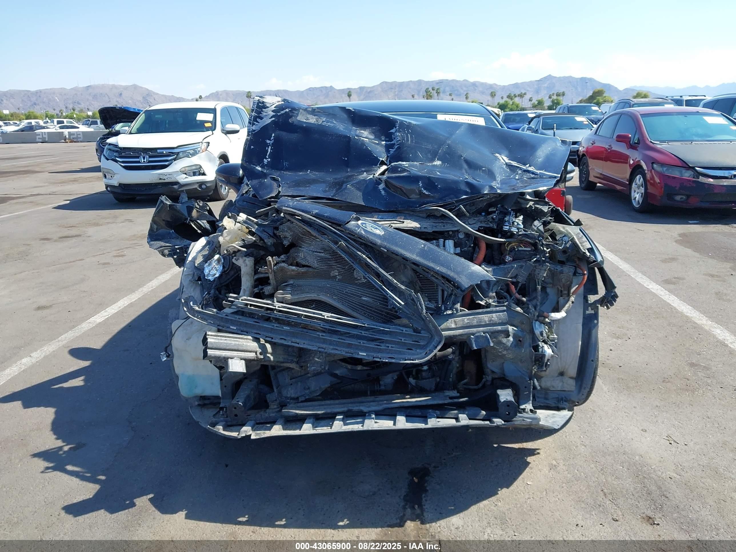 2013 Ford Fusion Energi Se Luxury Черный vin: 3FA6P0PU5DR235584