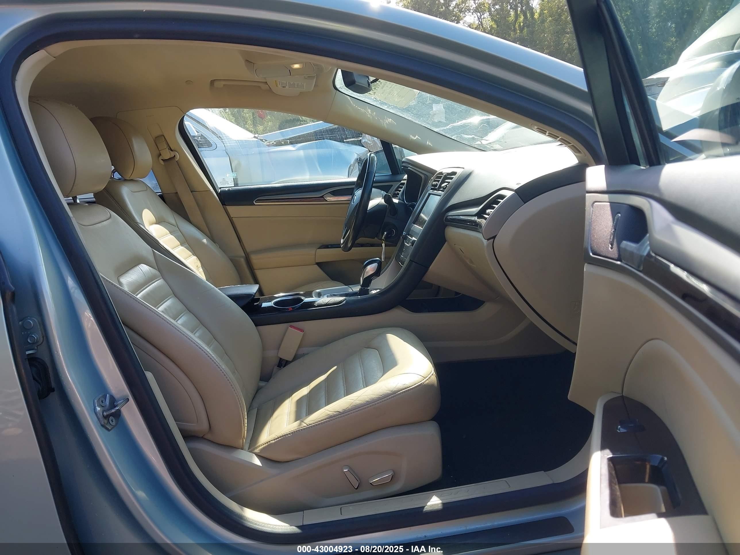 2013 Ford Fusion Energi Se Luxury Light Blue vin: 3FA6P0PU5DR294604