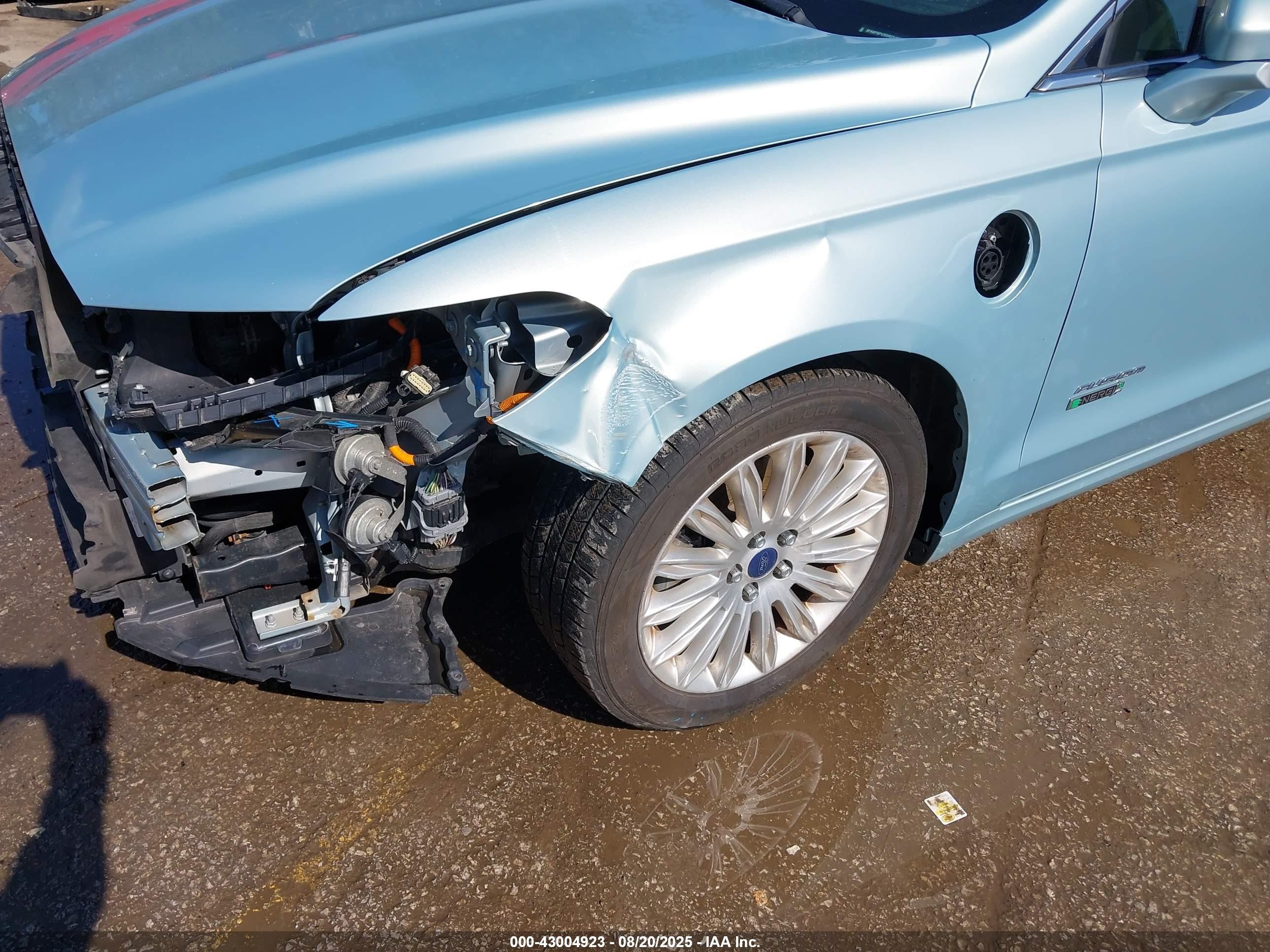 2013 Ford Fusion Energi Se Luxury Light Blue vin: 3FA6P0PU5DR294604