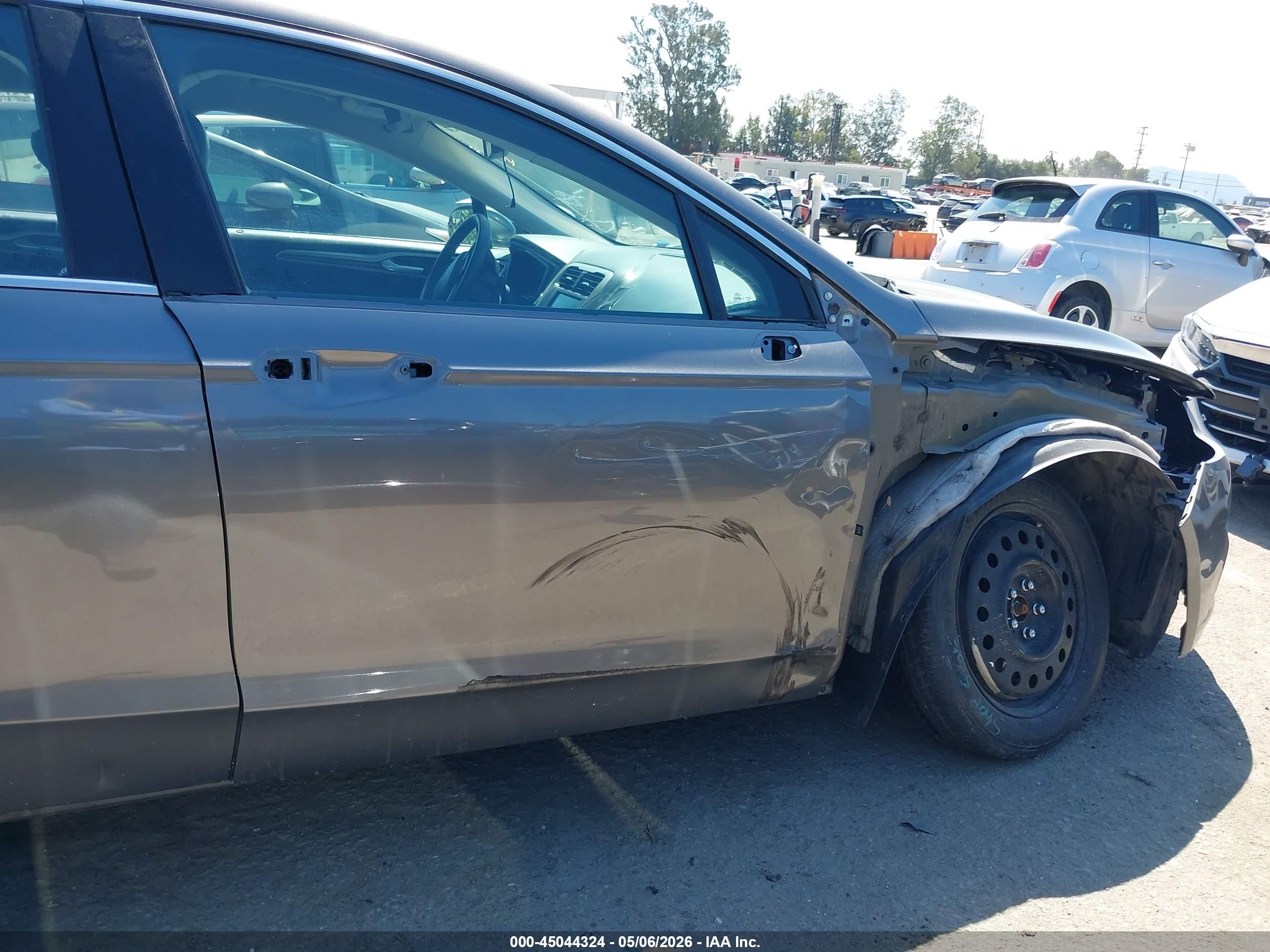 2014 Ford Fusion Energi Se Luxury Серый vin: 3FA6P0PU5ER302069
