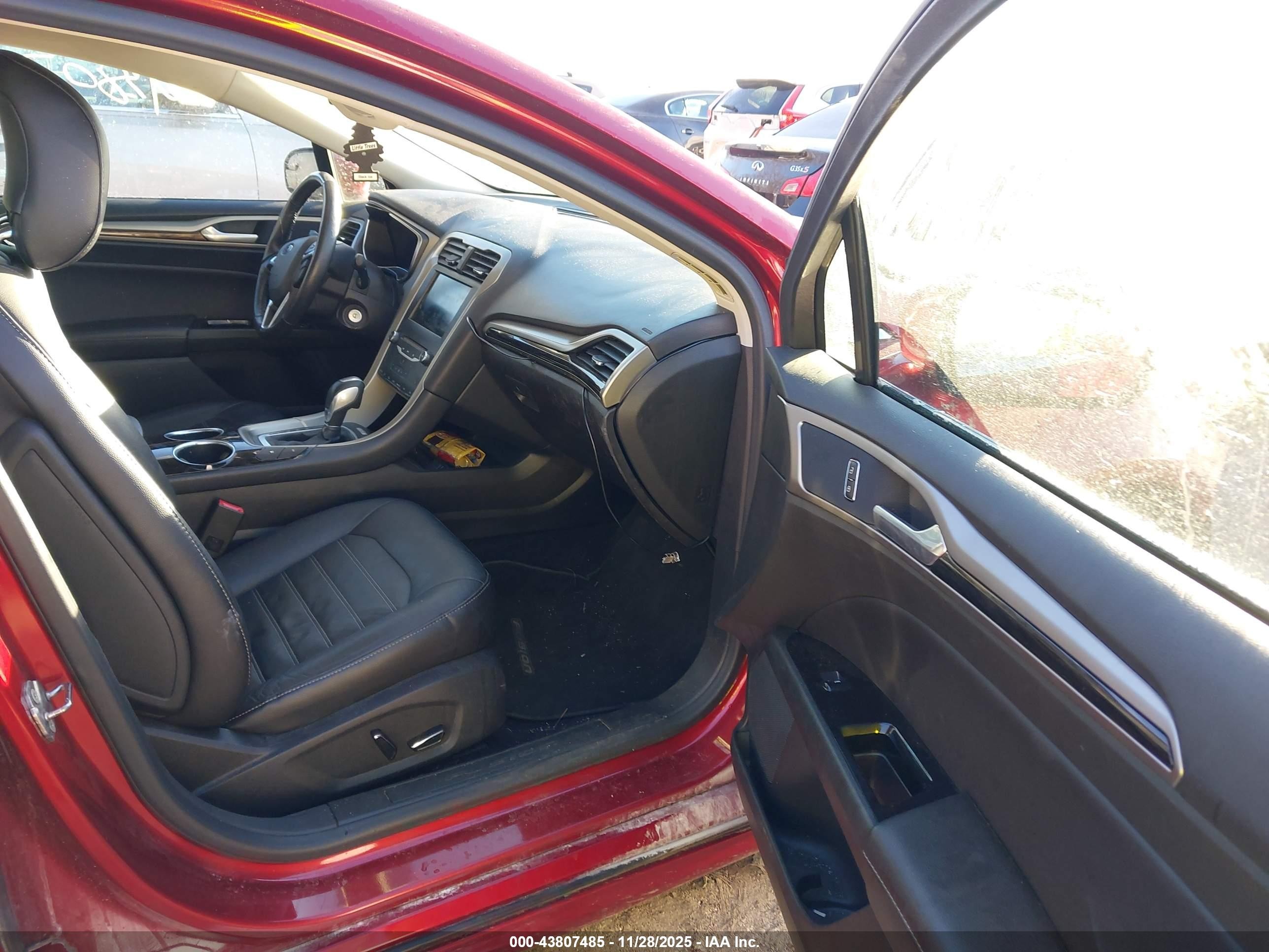 2013 Ford Fusion Energi Se Luxury Red vin: 3FA6P0PU6DR247369