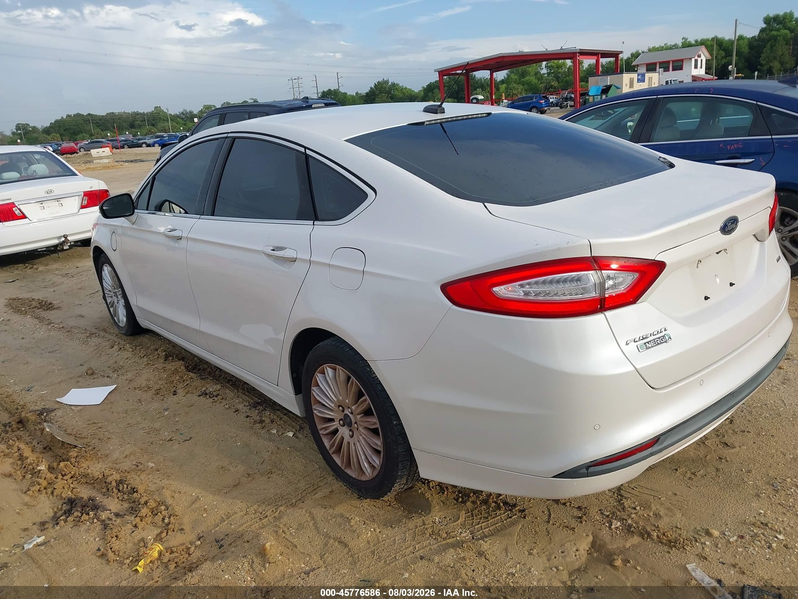 2013 Ford Fusion Energi Se Luxury White vin: 3FA6P0PU6DR259313