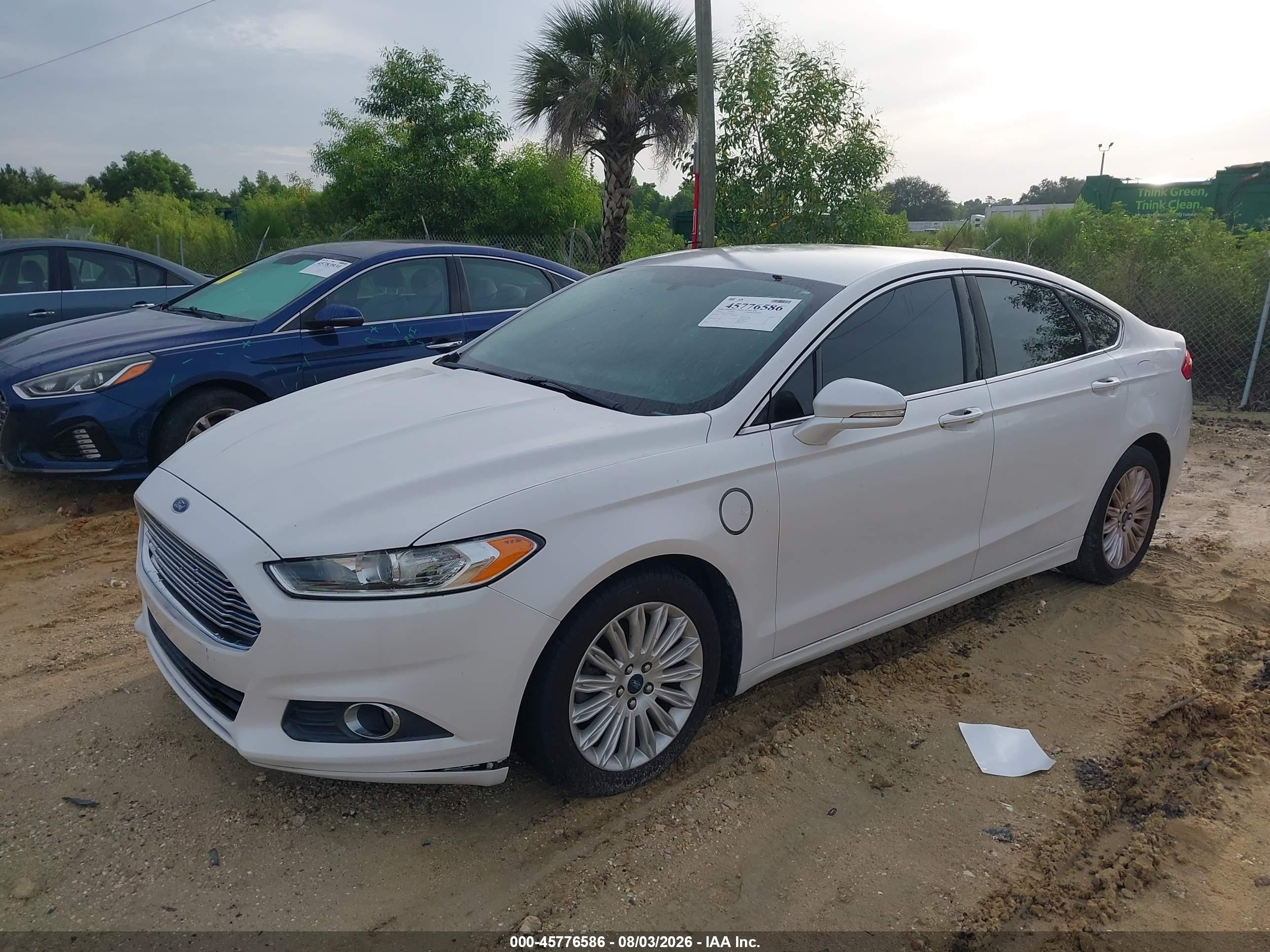 2013 Ford Fusion Energi Se Luxury White vin: 3FA6P0PU6DR259313