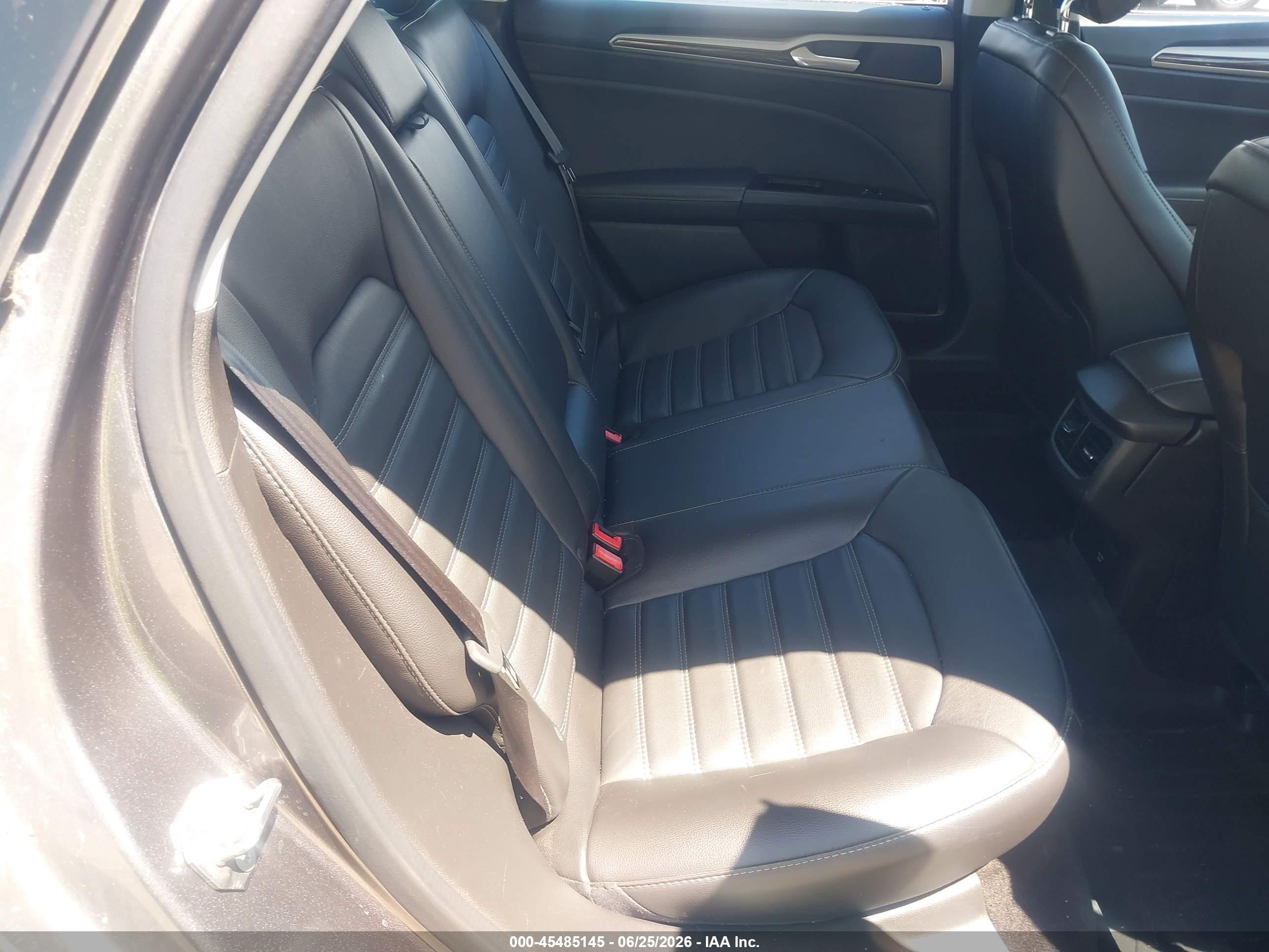 2013 Ford Fusion Energi Se Luxury Серый vin: 3FA6P0PU6DR282381