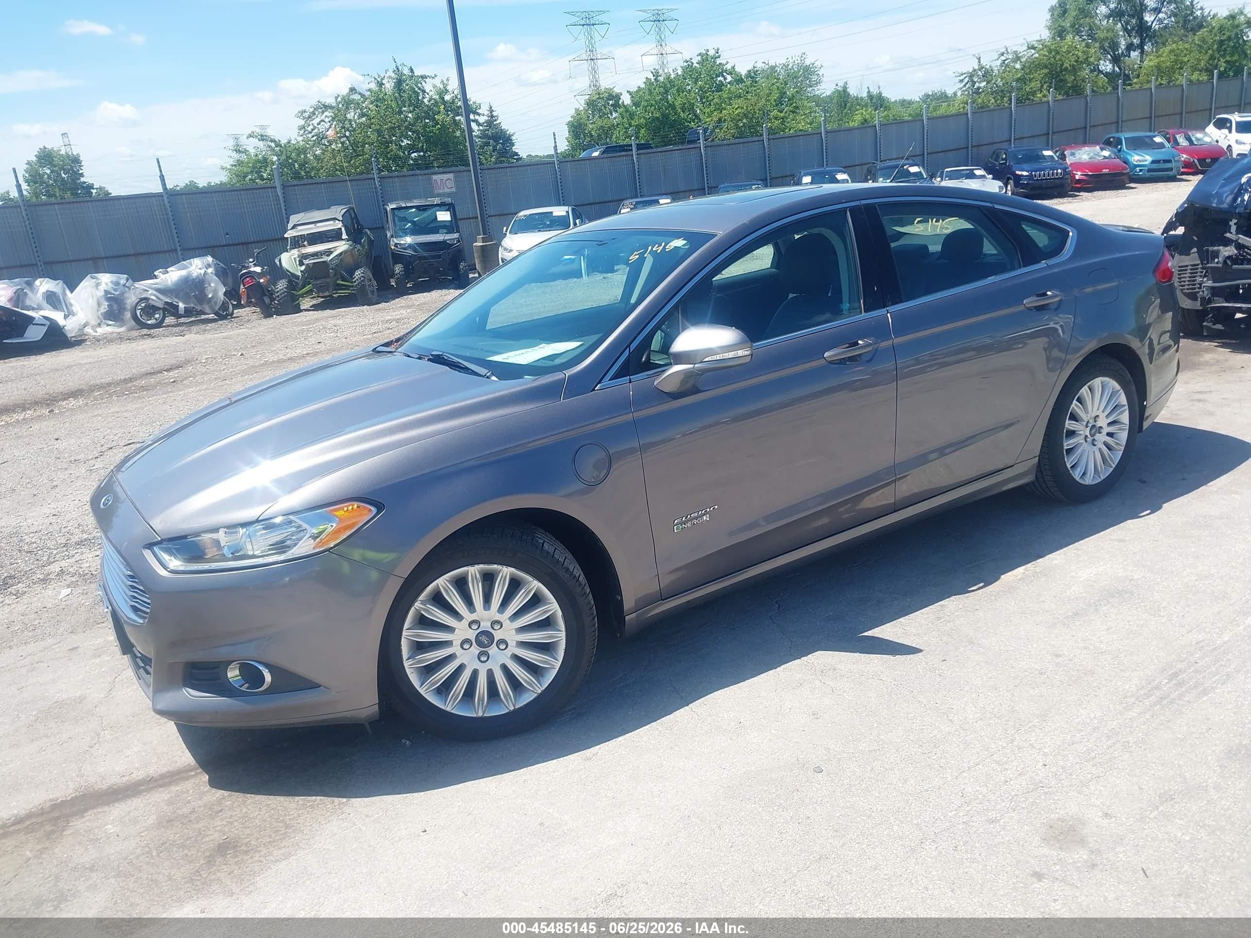 2013 Ford Fusion Energi Se Luxury Серый vin: 3FA6P0PU6DR282381