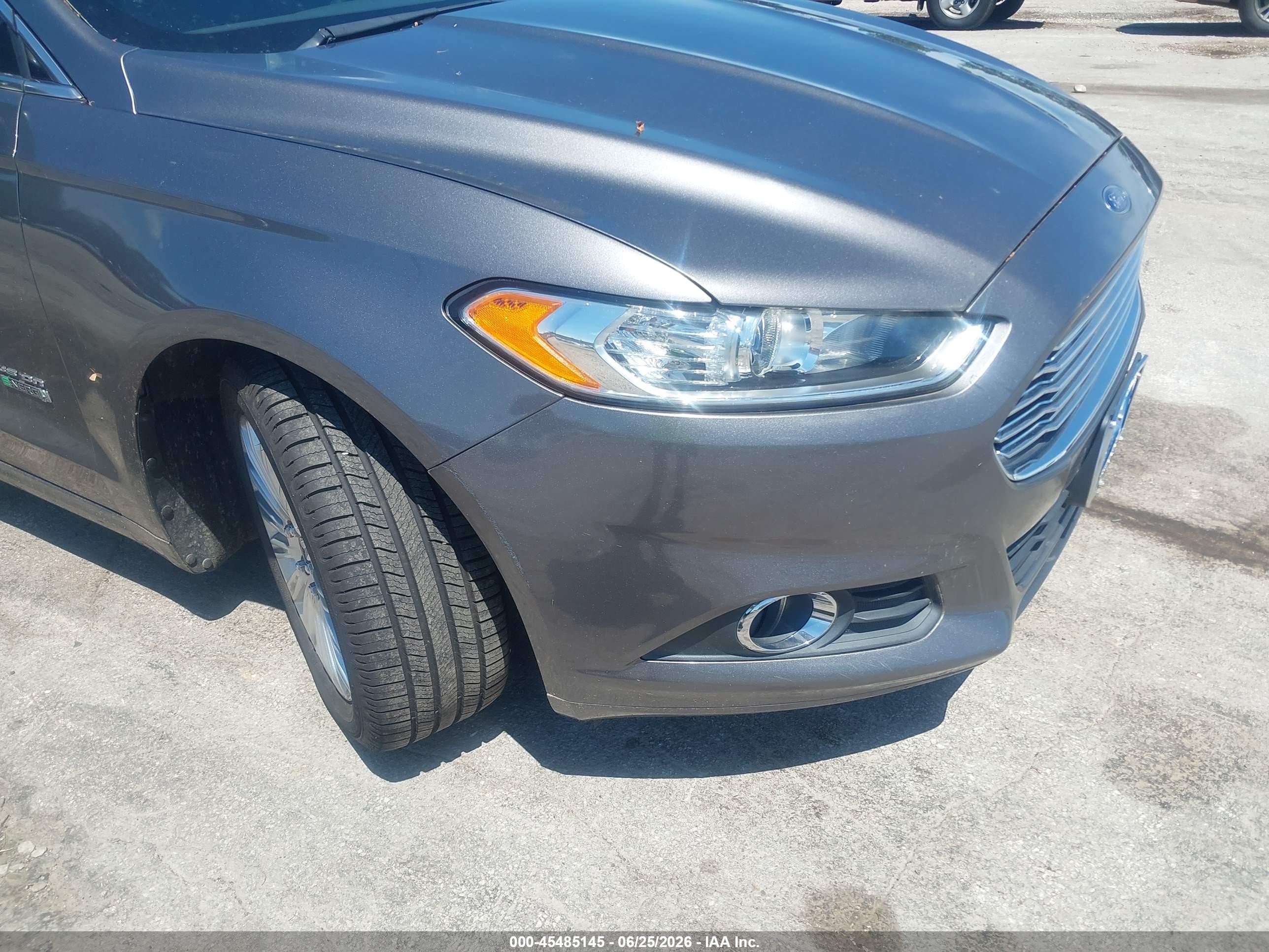 2013 Ford Fusion Energi Se Luxury Серый vin: 3FA6P0PU6DR282381