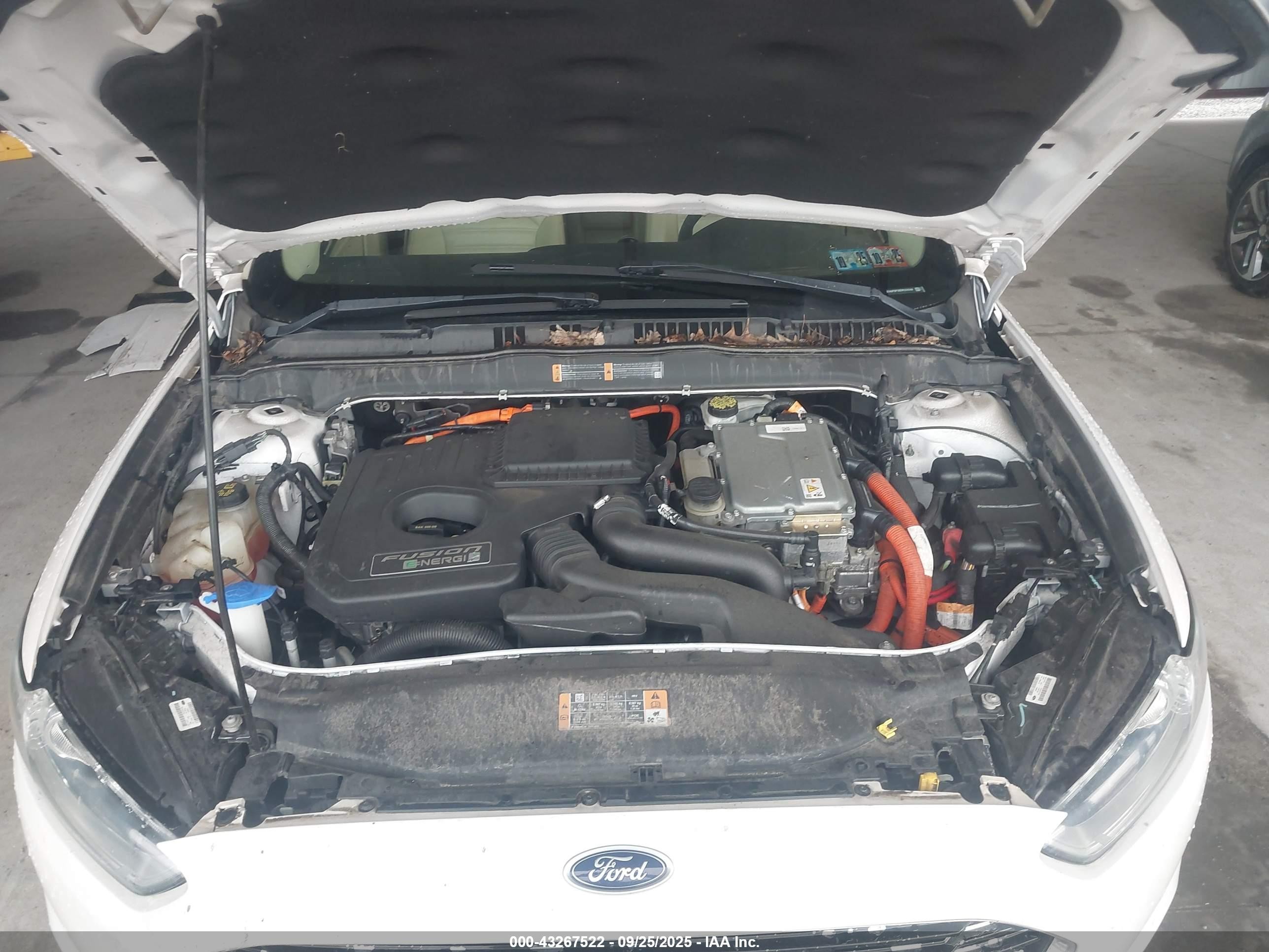 2013 Ford Fusion Energi Se Luxury Cream vin: 3FA6P0PU6DR332048