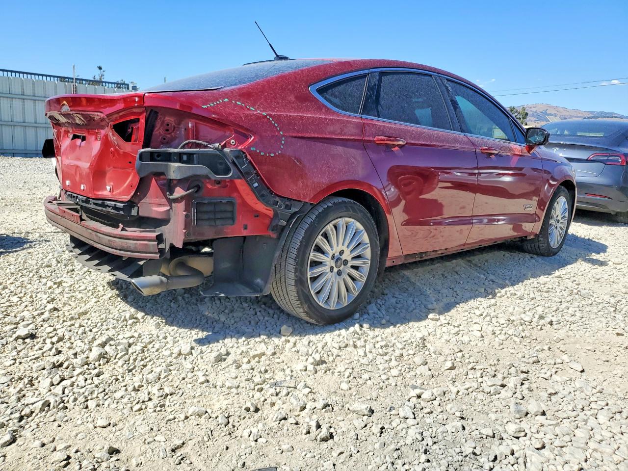 2014 Ford Fusion Se Phev Красный vin: 3FA6P0PU6ER269762