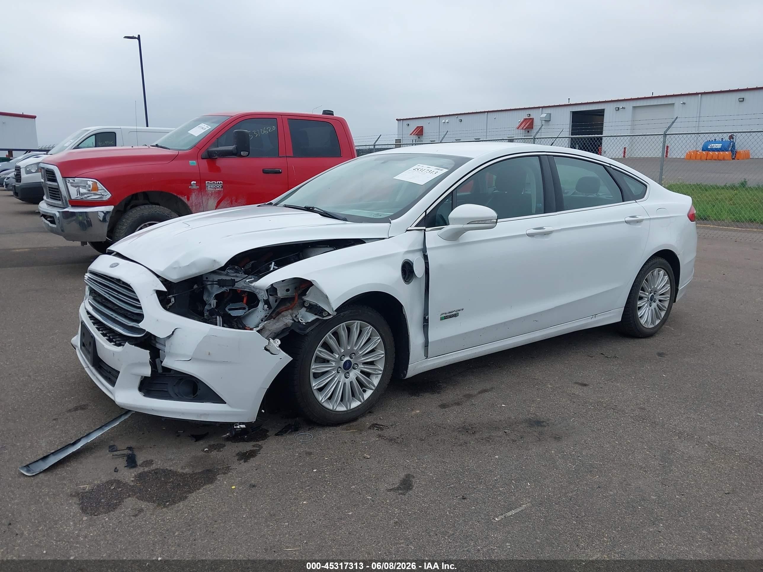 2014 Ford Fusion Energi Se Luxury Белый vin: 3FA6P0PU6ER299022