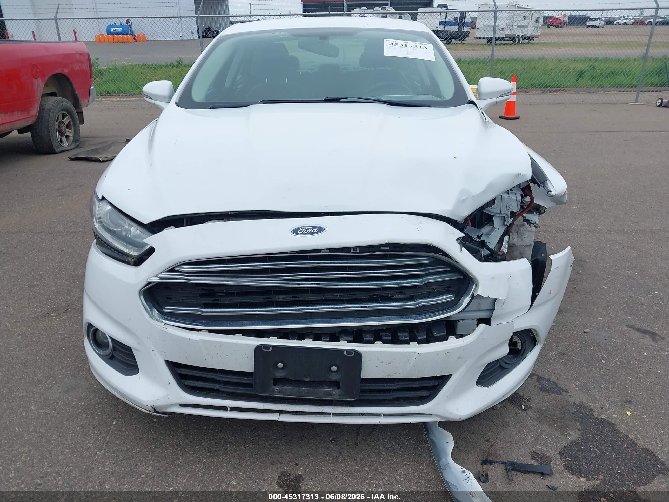 2014 Ford Fusion Energi Se Luxury Белый vin: 3FA6P0PU6ER299022