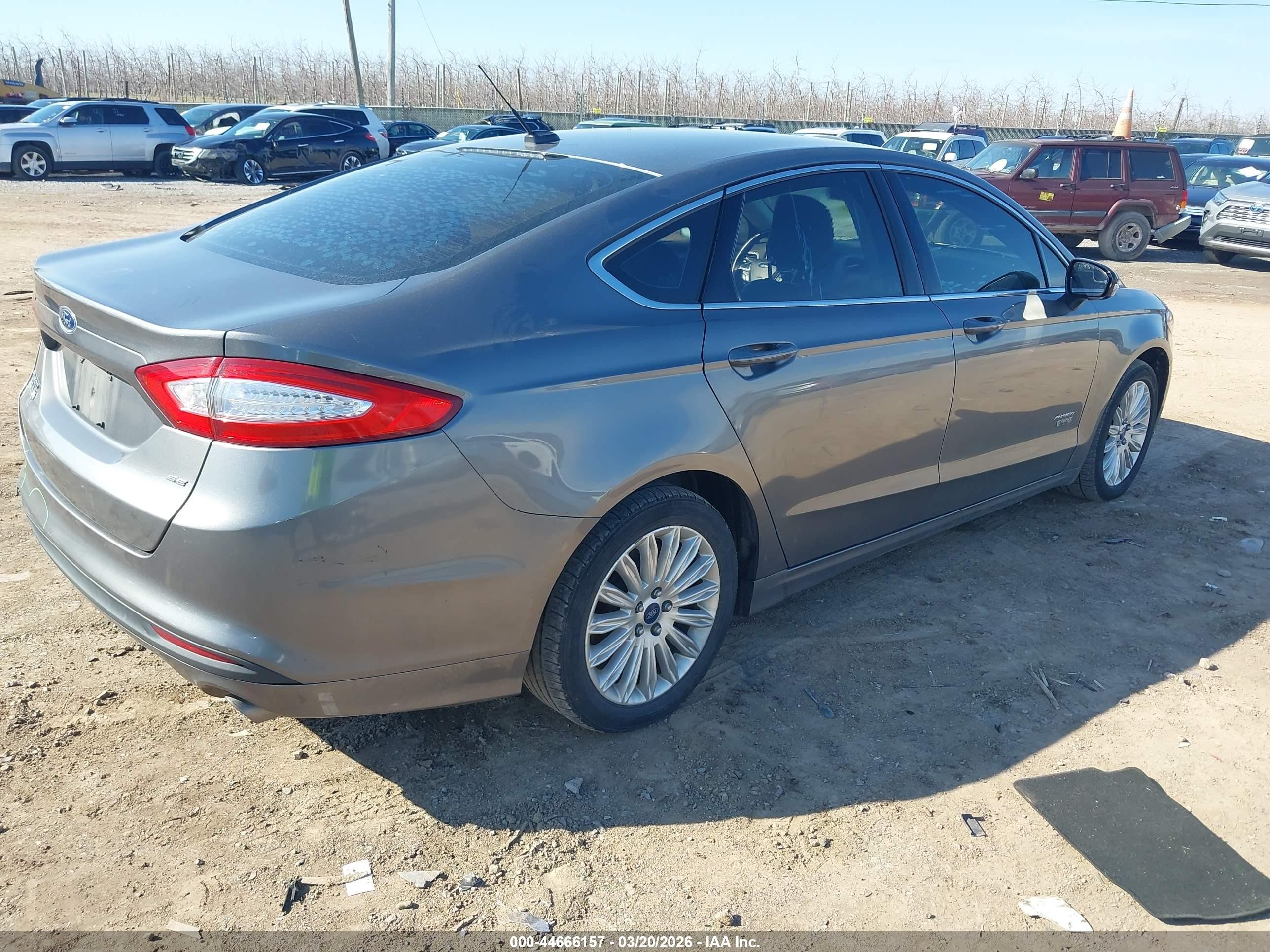 2014 Ford Fusion Energi Se Luxury Gray vin: 3FA6P0PU6ER382823