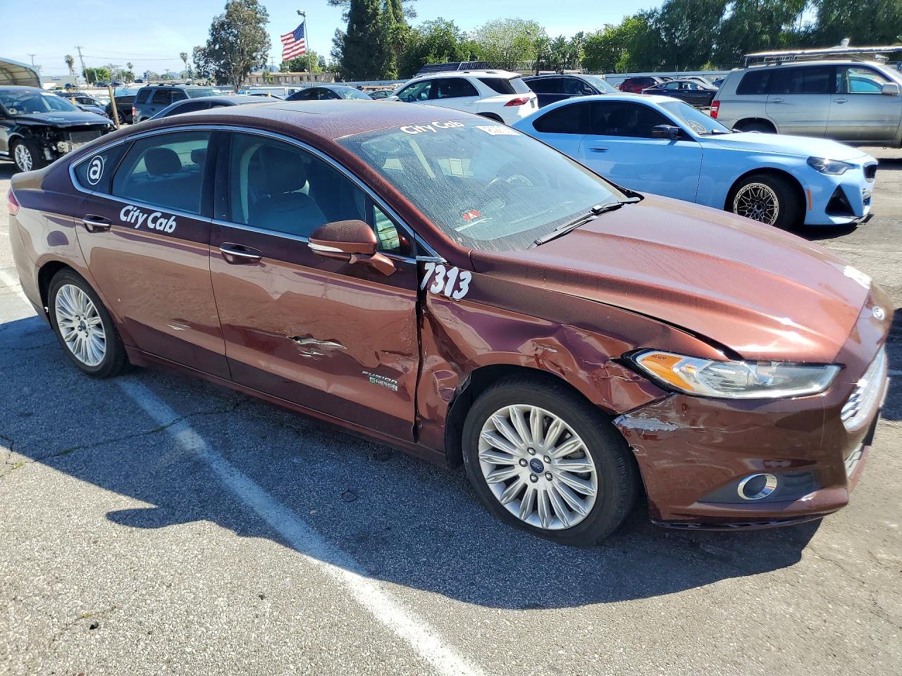 2016 Ford Fusion Se Phev Оранжевый vin: 3FA6P0PU6GR397535