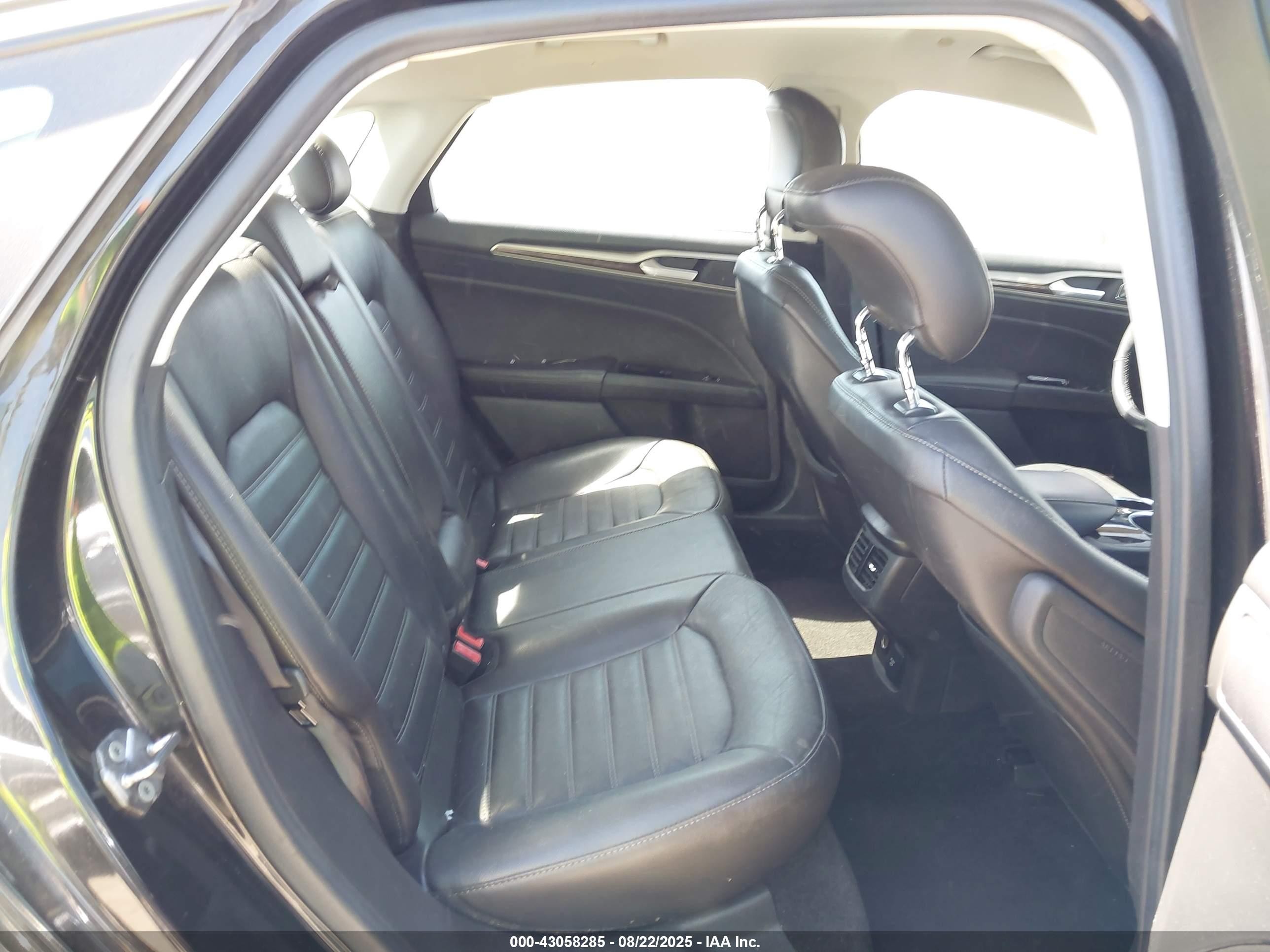2013 Ford Fusion Energi Se Luxury Черный vin: 3FA6P0PU7DR273964