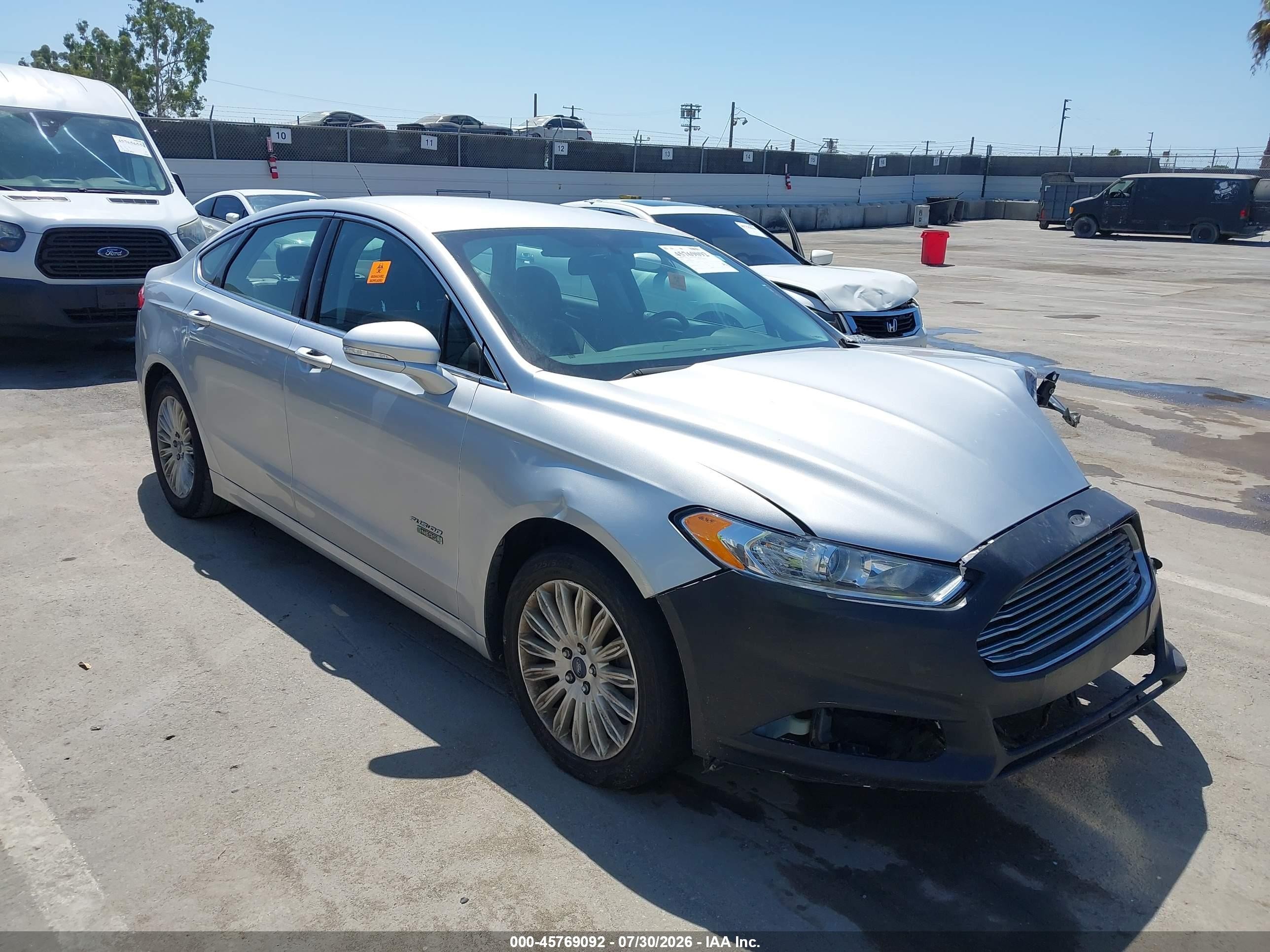 2014 Ford Fusion Energi Se Luxury Silver vin: 3FA6P0PU7ER246071